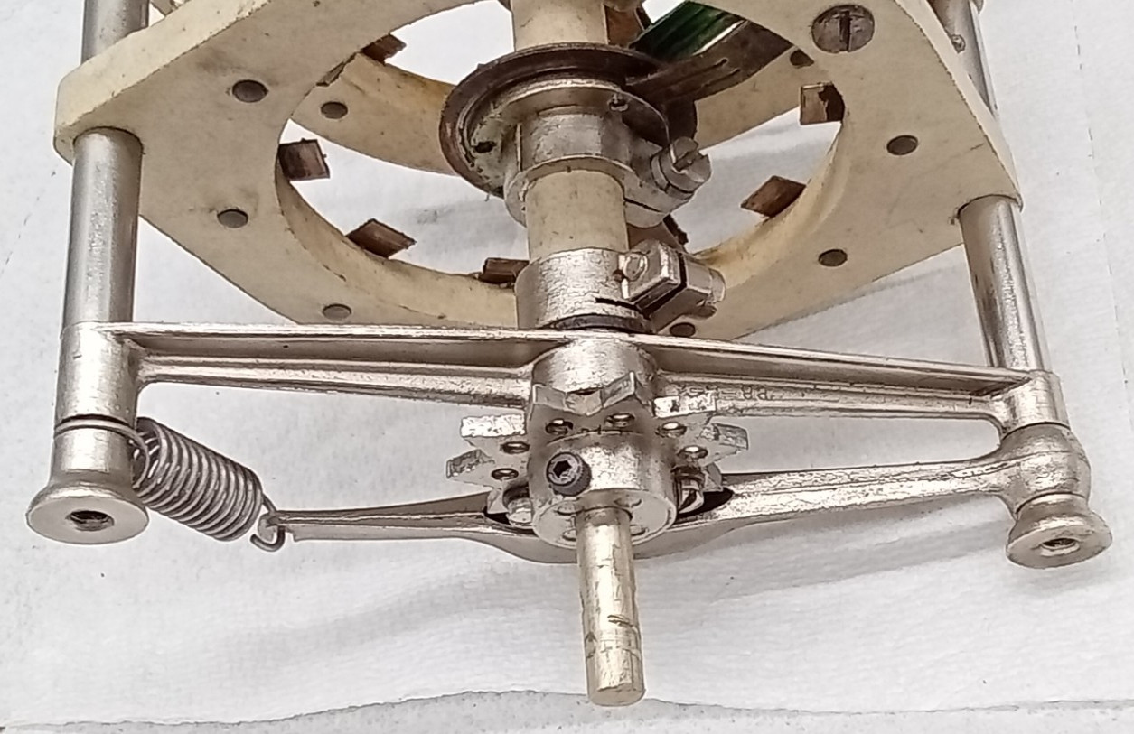 1 RADIO SWITCH # 88S - 32 CERAMIC HV RF ROTARY SWITCH