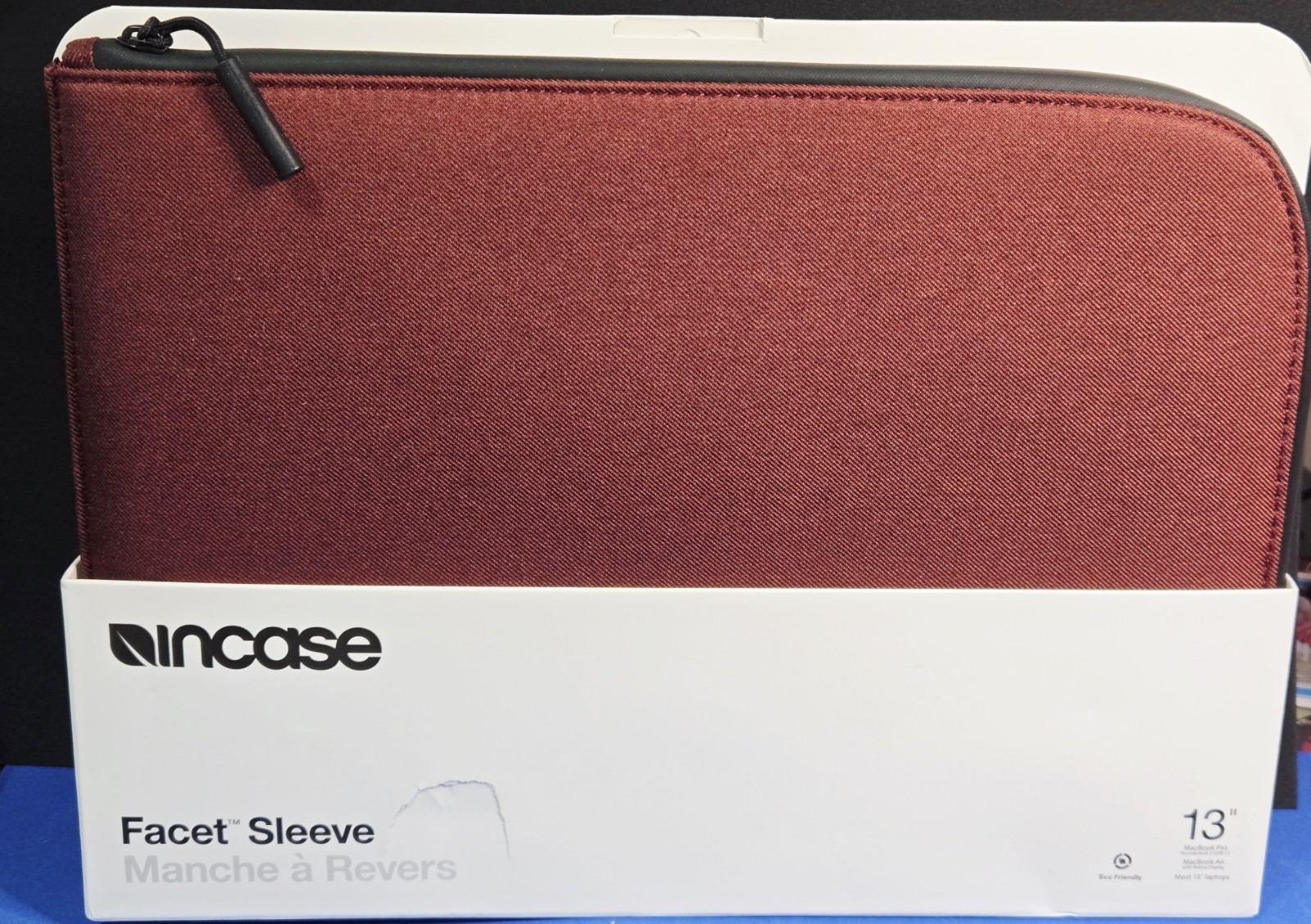 Incase Facet Laptop Sleeve Deep Red 13" MacBook Air & Pro Deep Red/Burgundy Hue