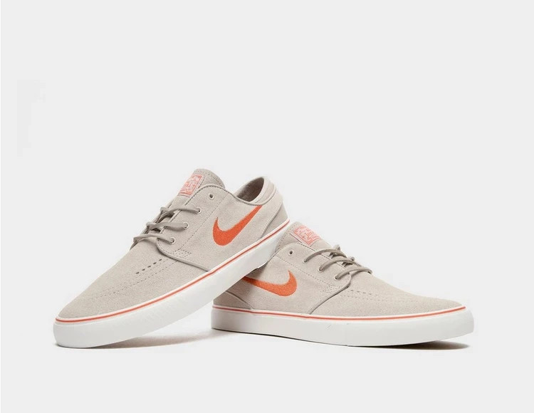 Nike SB Zoom Janoski OG in Grey and Cosmic Clay Limited Stock