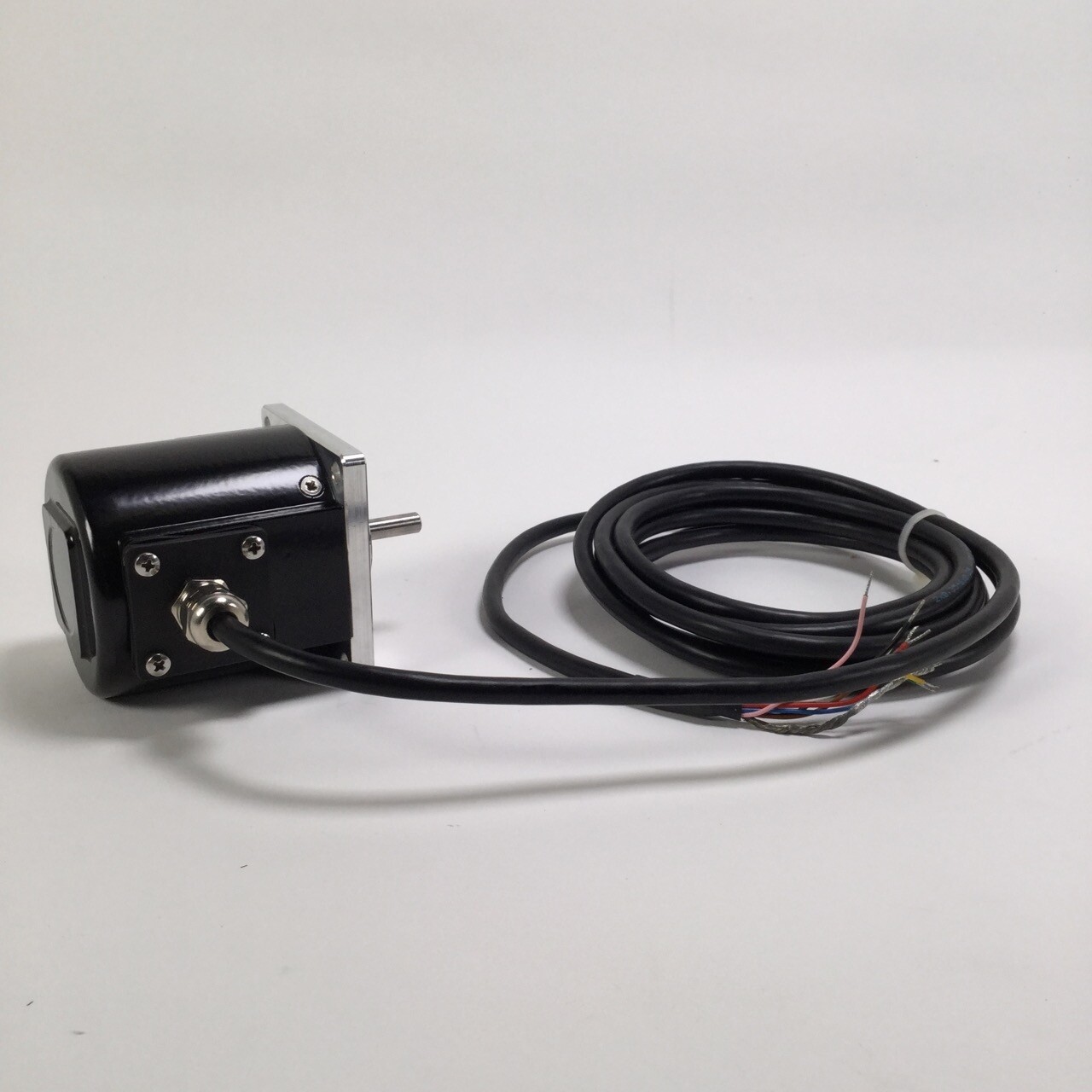Omron ENE6I4A09000BD06KL Incremental Encoder Vdc 5 New NFP