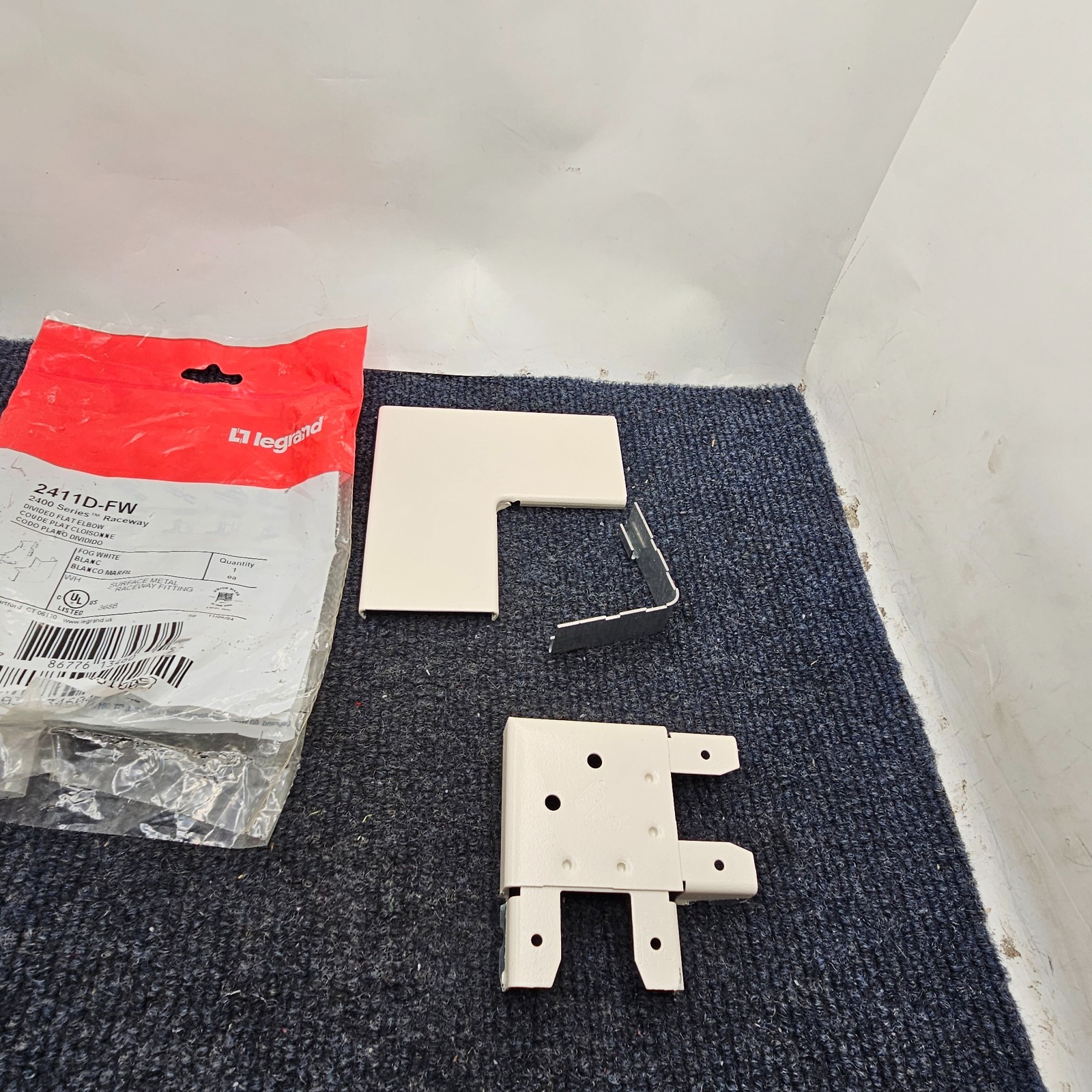 LEGRAND 2411D-FW: 2400 Series Raceway Divided Flat Elbow Fitting