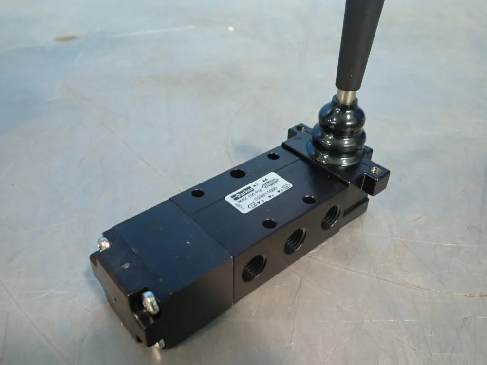 PARKER PNEUMATIC DIRECTIONAL SPOOL VALVE 529811000
