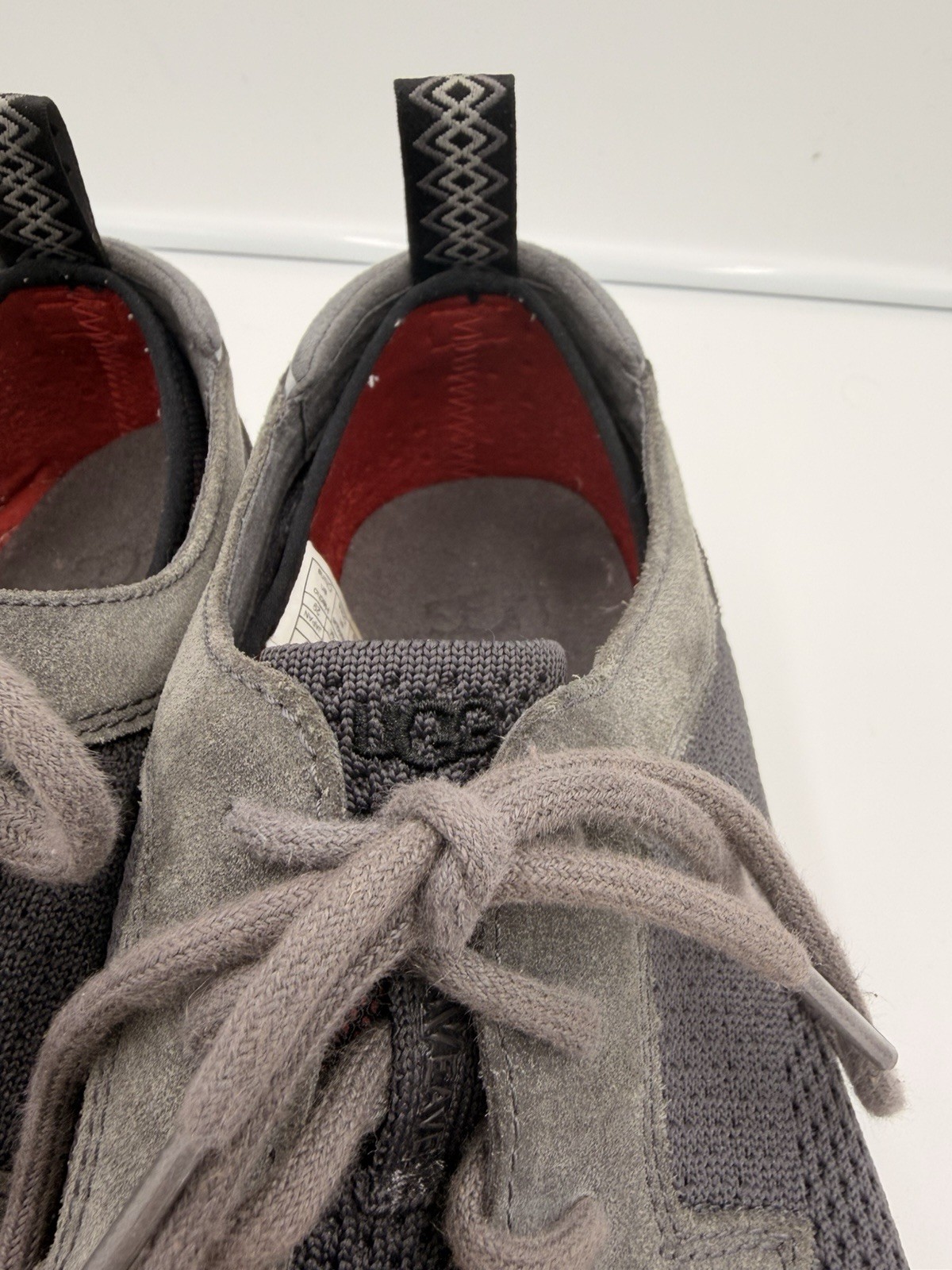 UGG Shoes Mens Size 11 Casual Sneakers Union Derby Gray Suede Knit HyperWeave