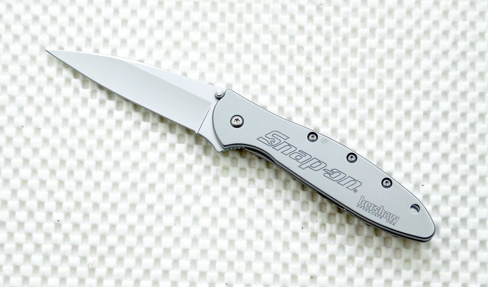 1660SO Kershaw Leek FLAG LOGO Pocket Knife Plain blade New Blem assisted opener