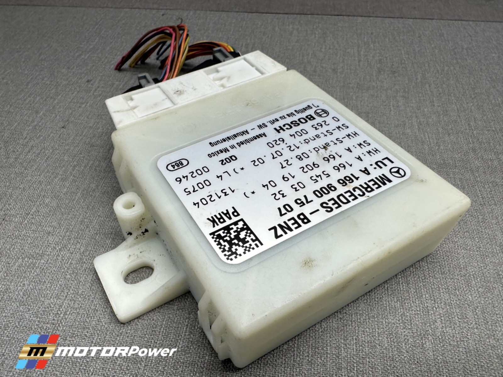 13-16 Mercedes Benz X166 GL450 Park Assist Parktronic Sensor Unit Genuine