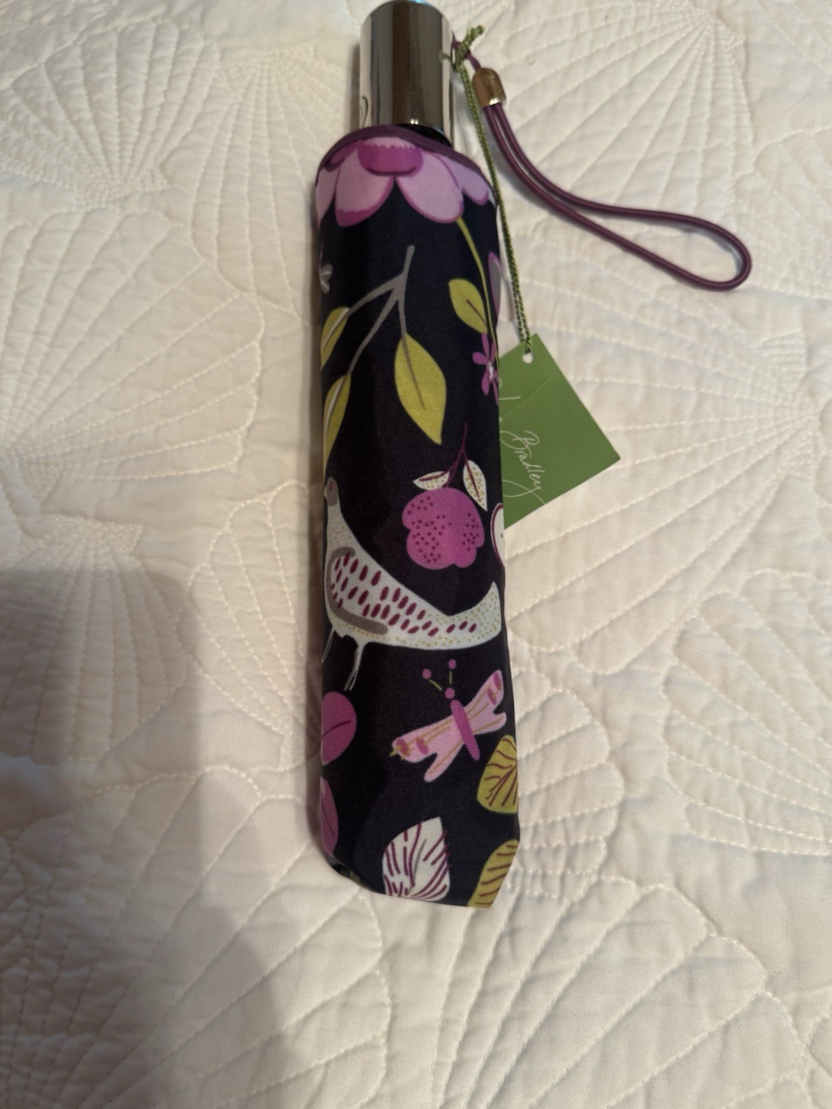 Vera Bradley  “FLORAL NIGHTINGALE” Auto Open/Close Full Size Umbrella. RETIRED.