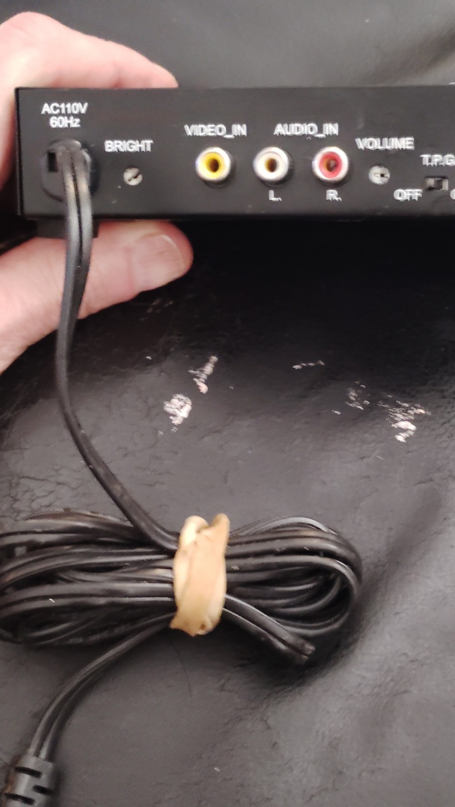 Video Sender Black RCA Audio/Video Inputs AC110V 3-In RCA Transmitter