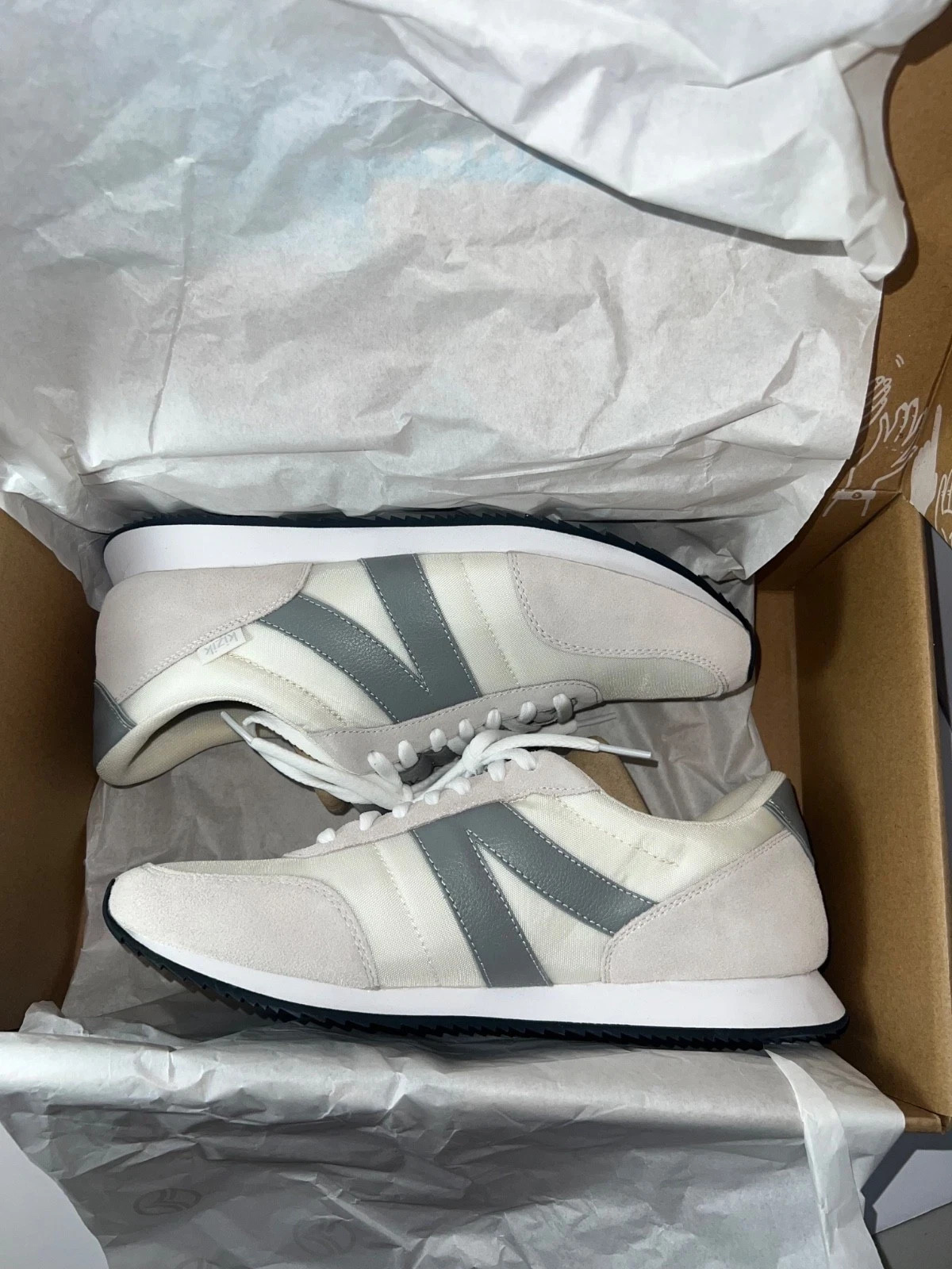 KIZIK MILAN SNEAKERS NEW MEN'S SIZE 11 MIST