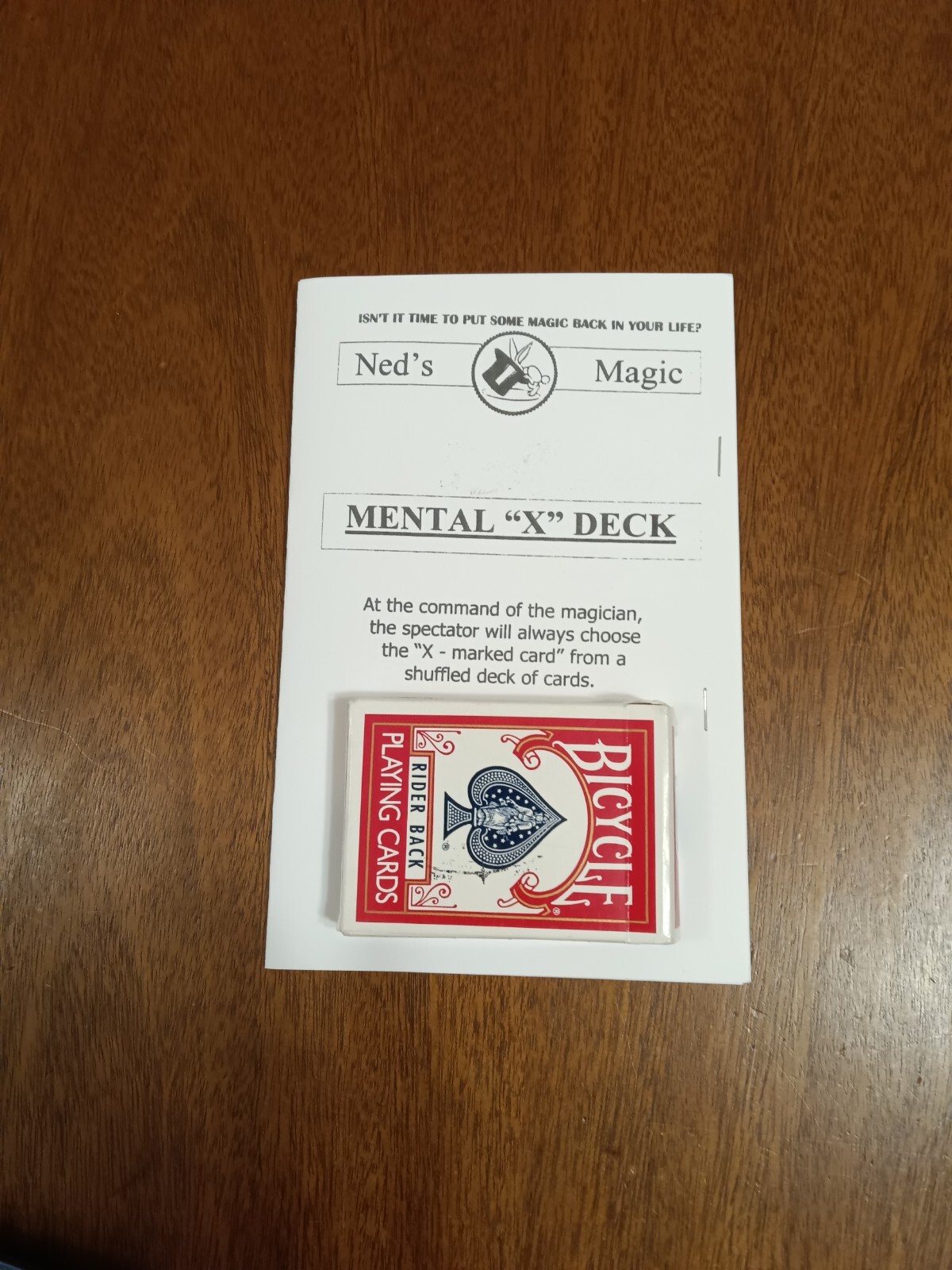 Mental X Red Deck: Spectator picks the X marked card - Close-Up Magic