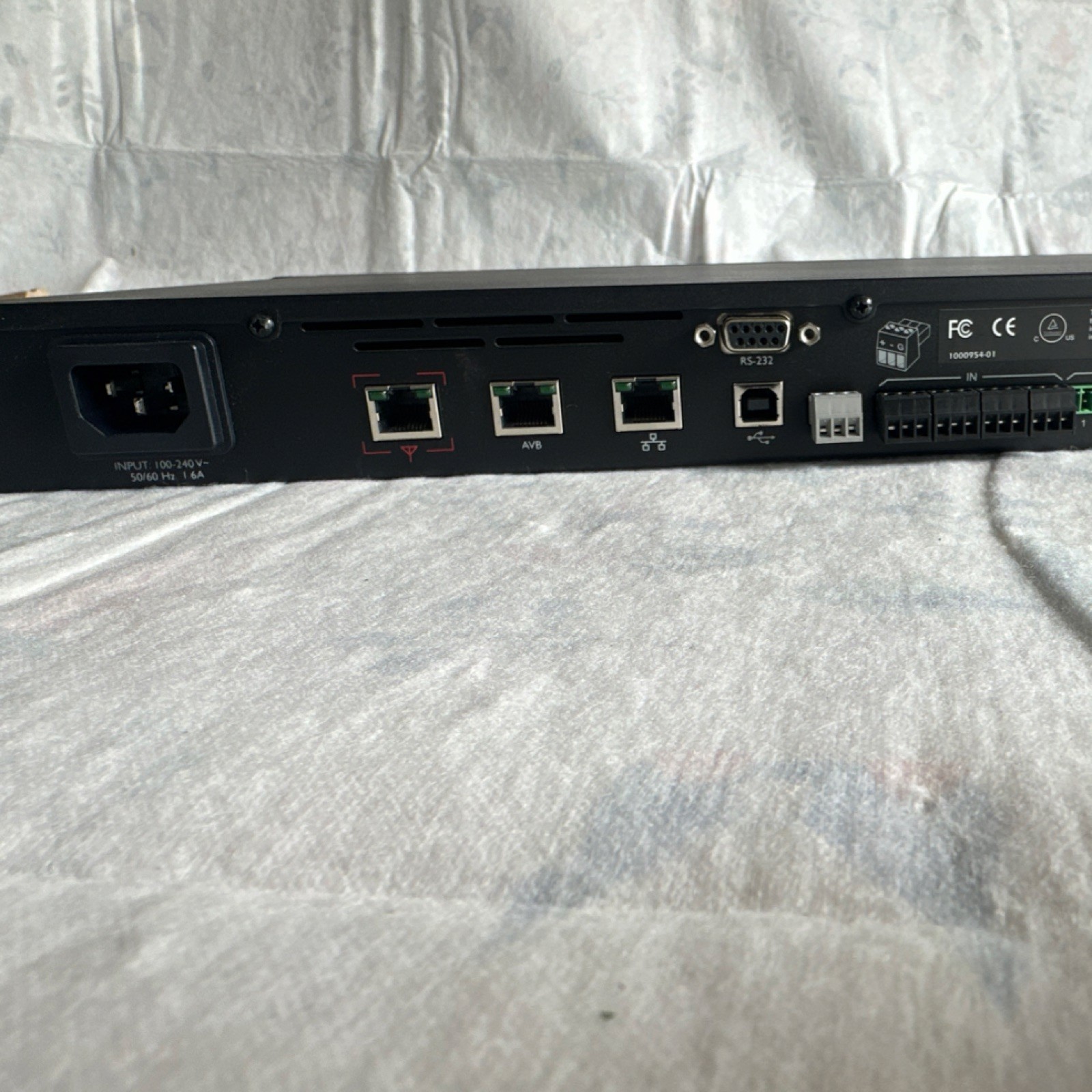 Revolabs 01-ELITEEXEC8 Executive Elite 8 Wireless Audio Conferencing System