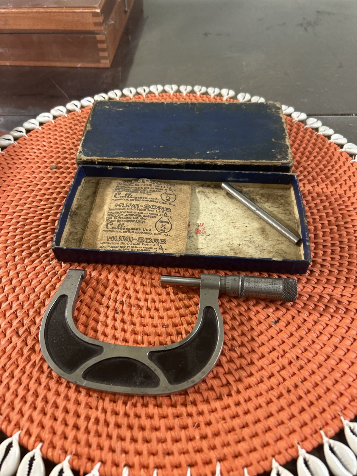 Reed No. 803 Outside Micrometer 2-3 in Mechanical 0.01 w/ Case Wrench (I12)