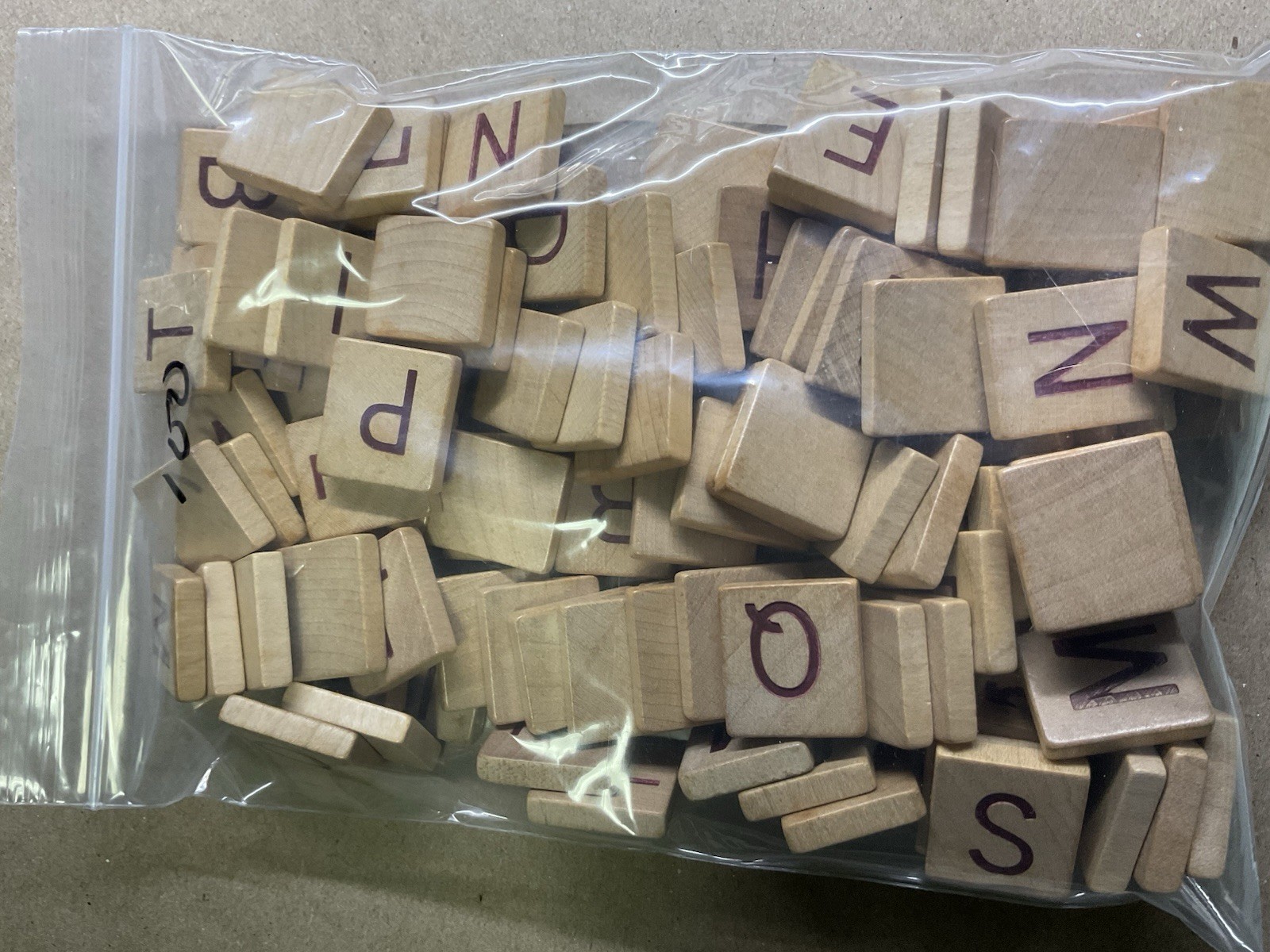 Lot Scrabble Alphabet Tiles New Assorted 100 Pieces