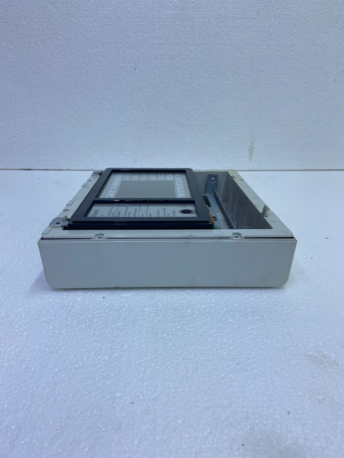 FIRE ALARM SYSTEM DISPLAY WITH PANEL CONTROLLER, CH#37 (TESTED)