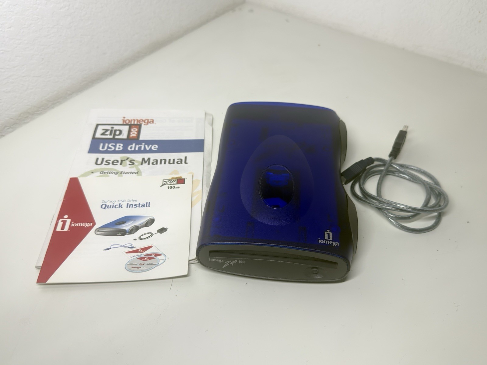 Iomega Zip 100 USB External Drive Z100USBNC No Adapter