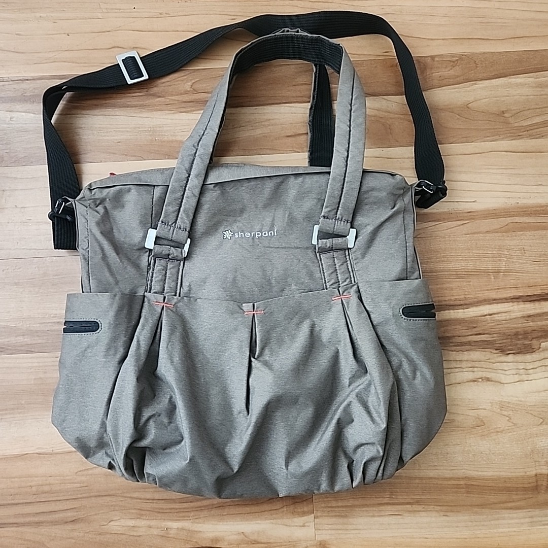 Sherpani Wisdom Tote Bag Women’s Brown with Multiple Pockets Diaper Kids Beach