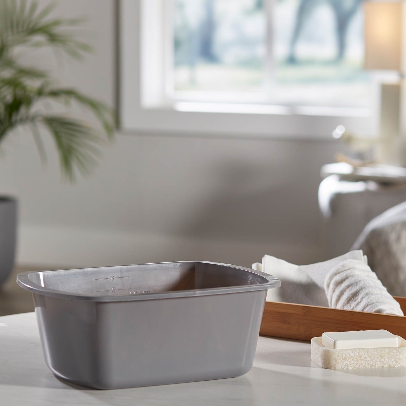 McKesson Wash Basin 8 Quart Polypropylene Graphite 25 Each 56-80342