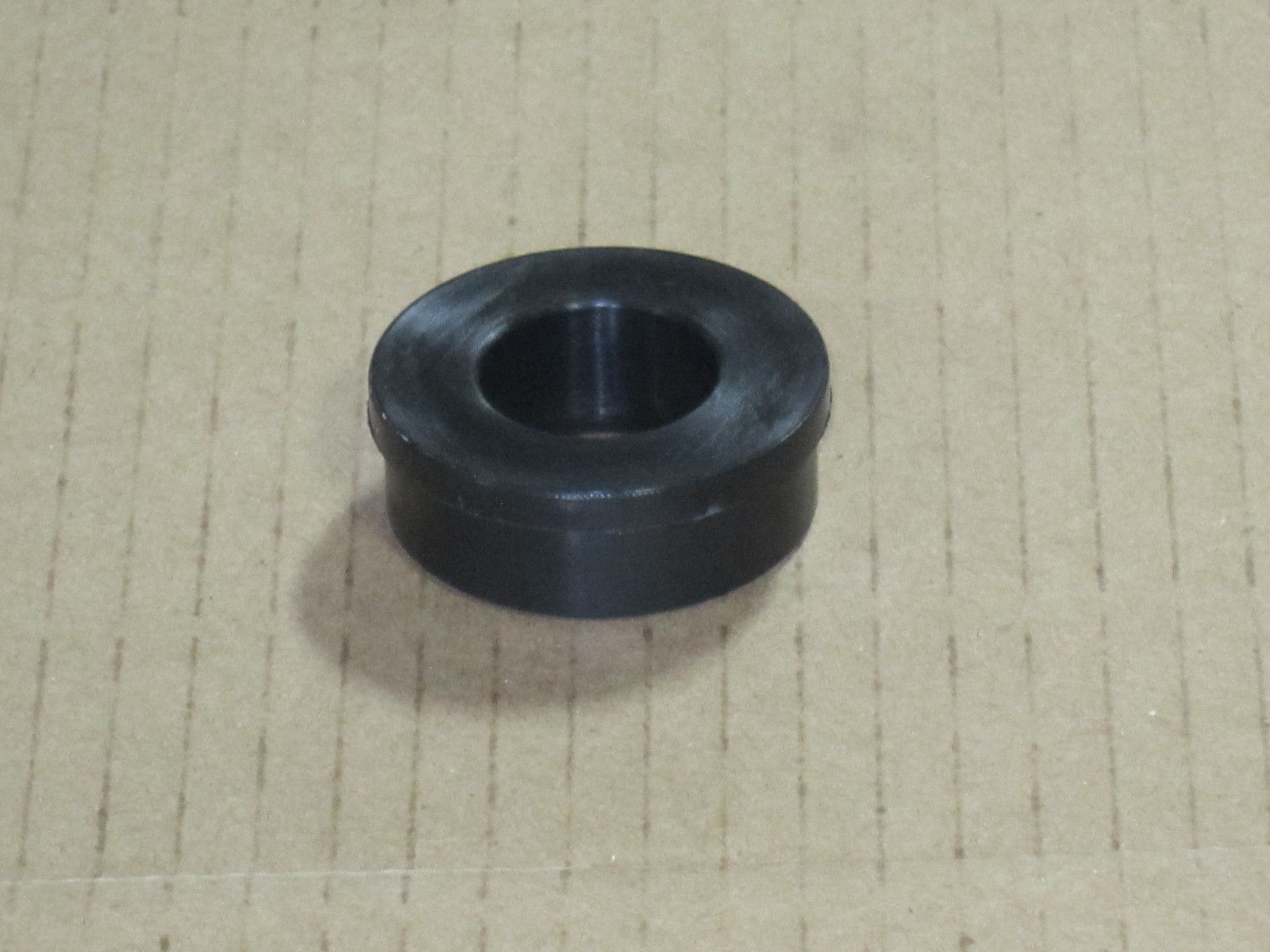 STEERING SHAFT BUSHING FOR IH INTERNATIONAL CUB CADET 128 129 1450 147 149 1650