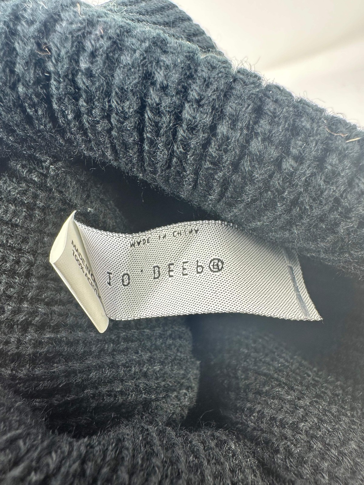 10 Deep 'Many Hands' Black Beanie Brand New - One Size