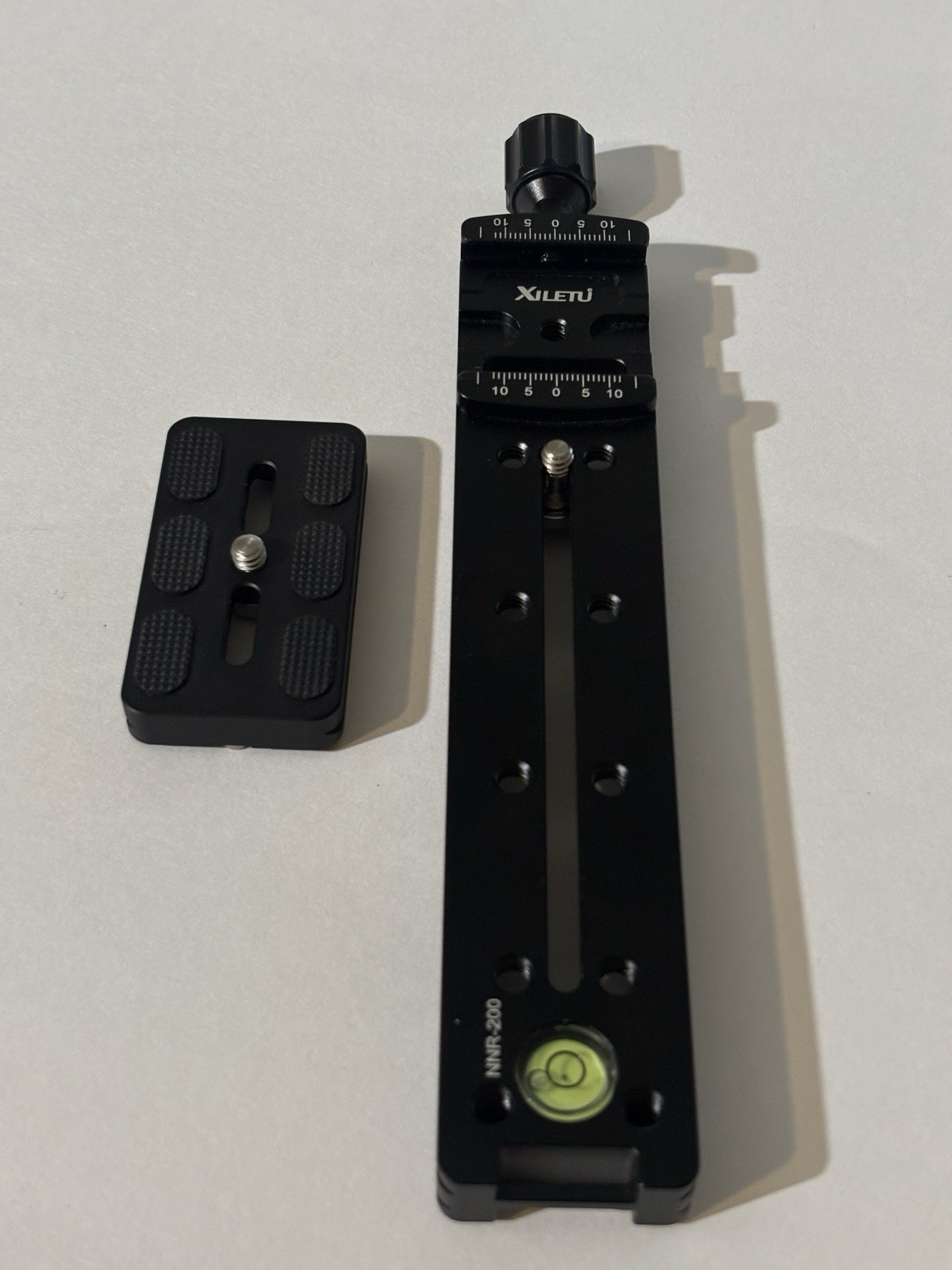 Xiletu NNR-200 Slide Rail Quick Release Plate Clamp Aluminum for Tripod