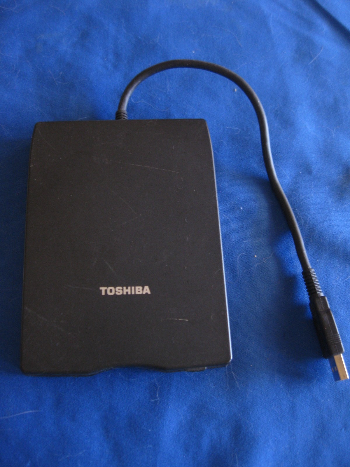 Toshiba PA3109U 1FDD USB Floppy Drive  External Disk Reader Pre Owned
