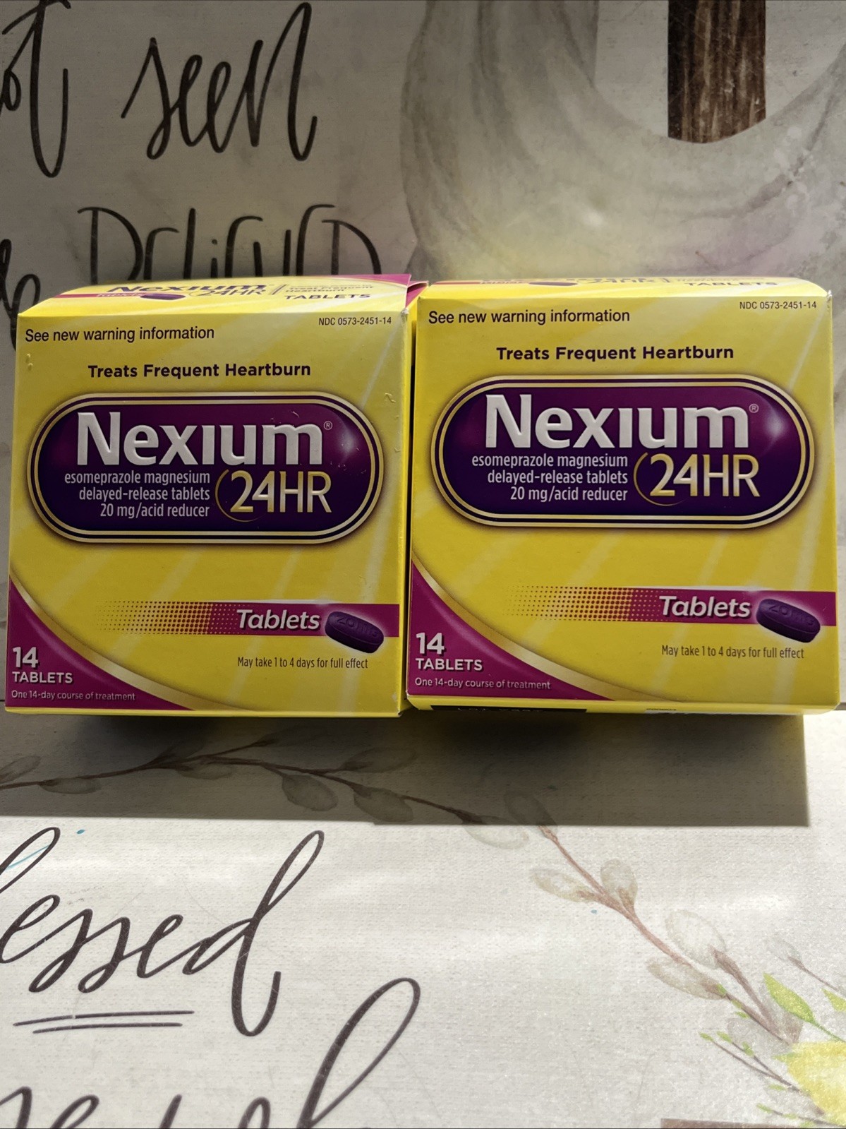 Nexium 24hr Delayed Release Heartburn Relief 20 mg; 14 TABLETS (2 Pack) Exp 8/26