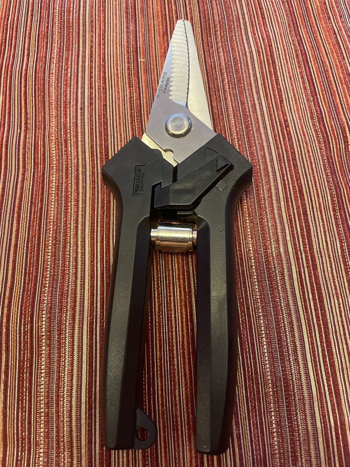 Friskars Multi Use Kitchen Garden Household Scissors Shears Stainless 7.25”