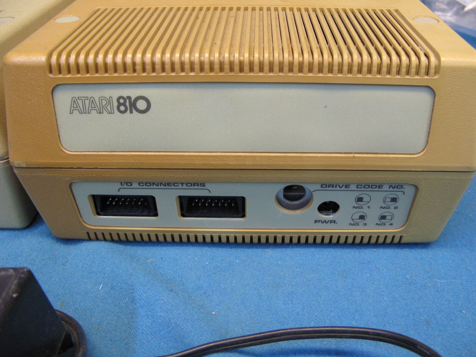 2 Atari 810 Floppy Disc disk Drive & 1 Power Supply Adapter