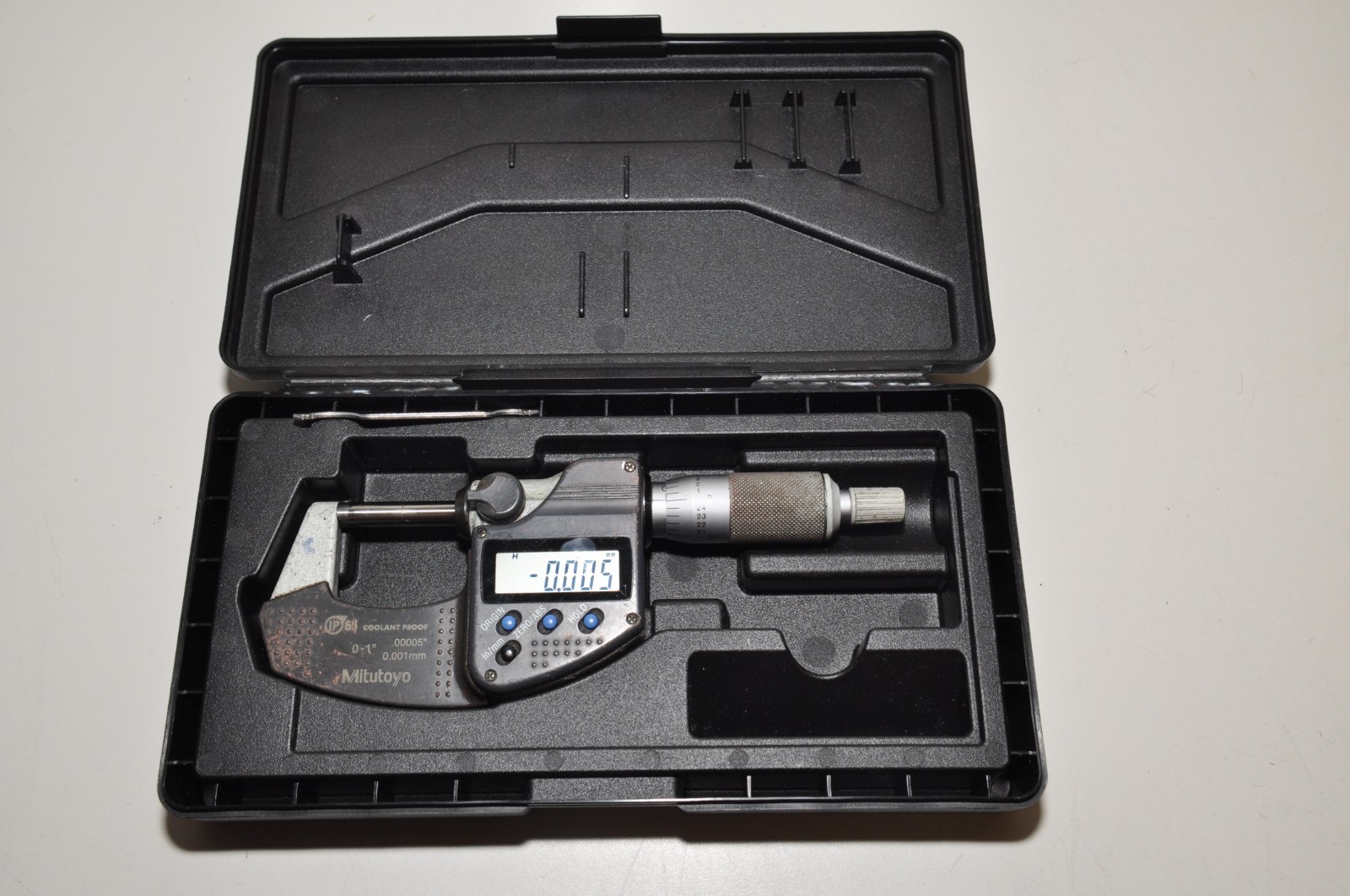 Mitutoyo MDC-1"PX 293-340-30 Gray LCD Display 0-1in/0-25mm Digimatic Micrometer