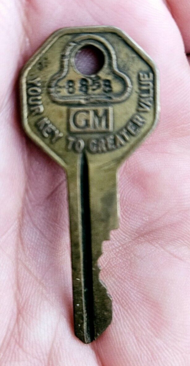 GENERAL MOTORS Your Key To Greater Value 885B Briggs and Stratton Milwaukee