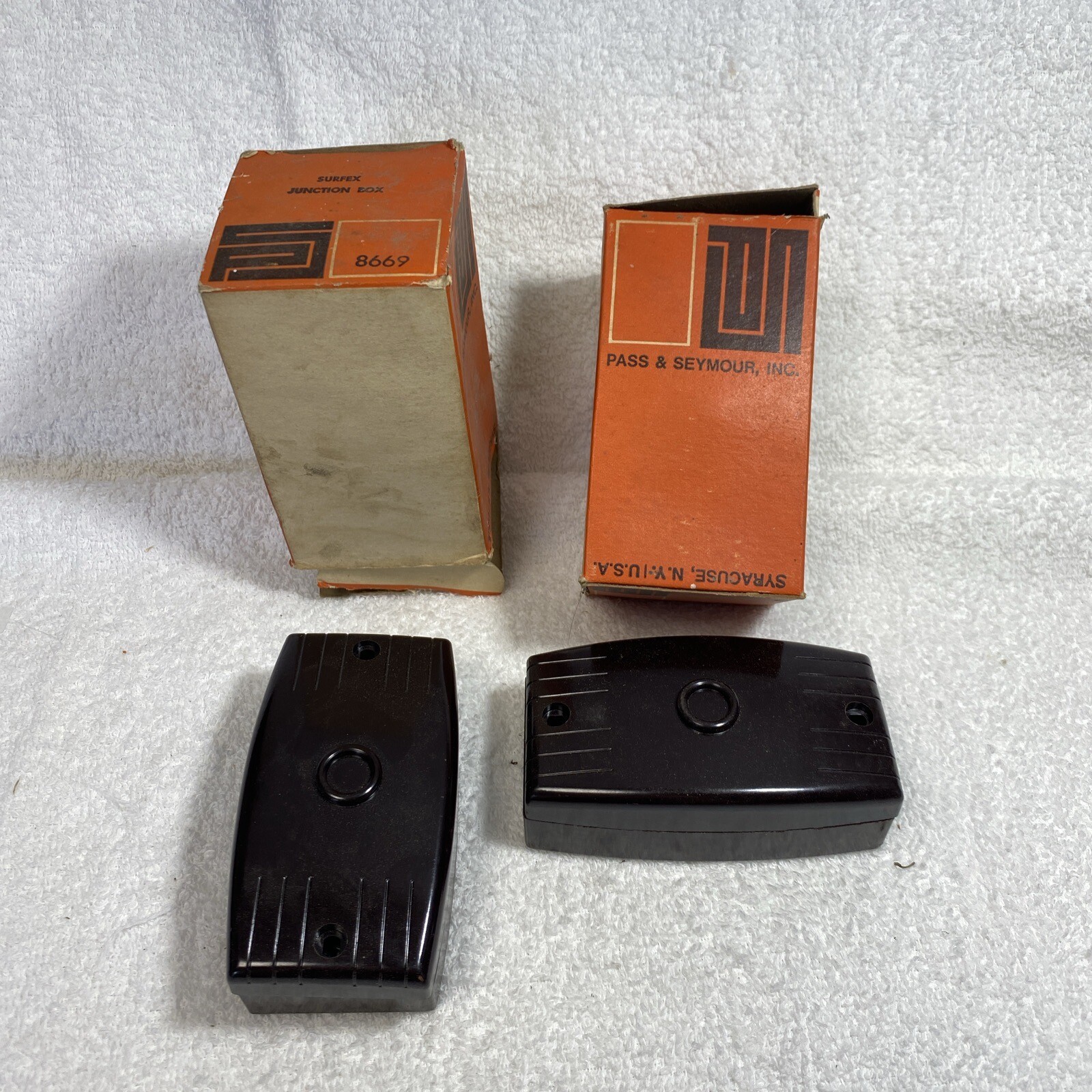 Lot 2 Pass & Seymour Surfex Junction Box Brown NOS no. 6998 USA