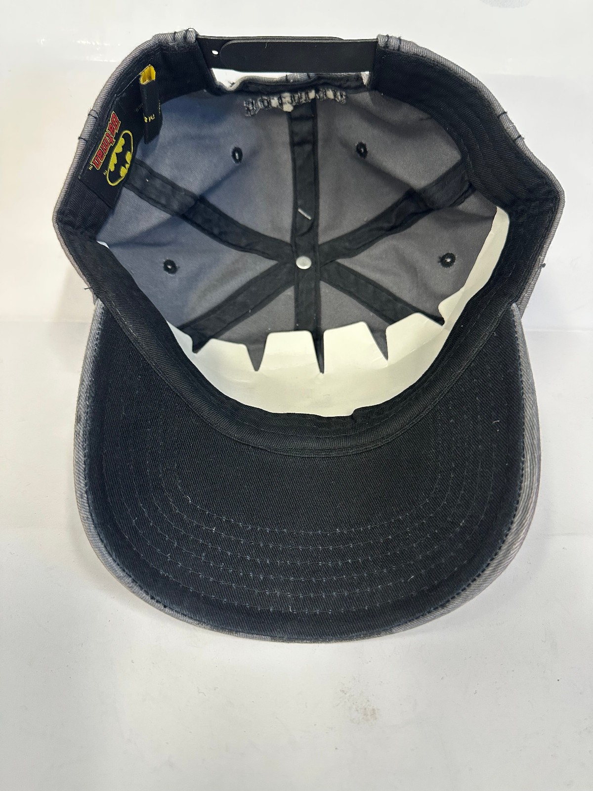 Baseball Cap - DC Comics - Batman Gray Snapback Adjustable Back NEW