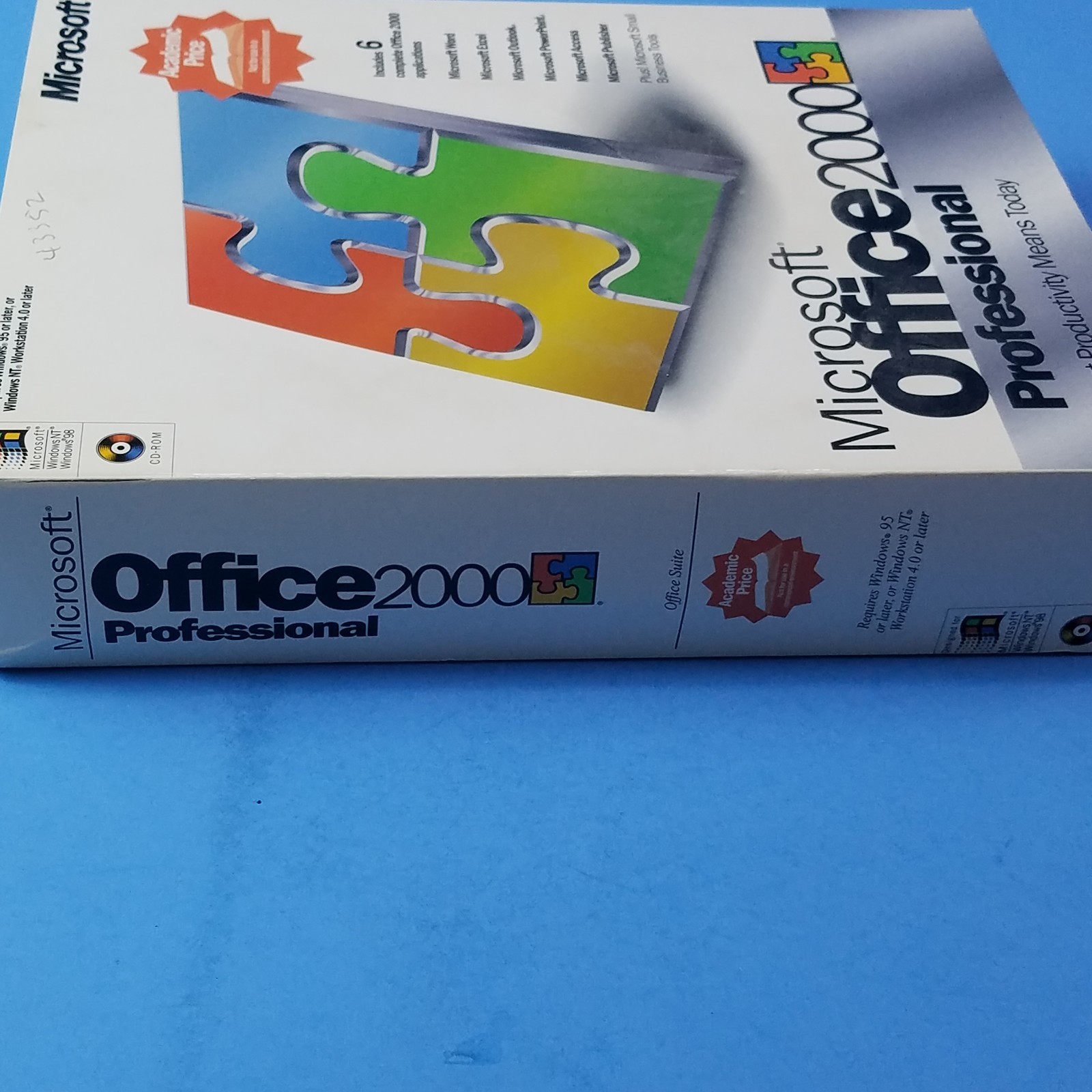 Discovering Microsoft Office 2000 Premium and Professional Manual And Box