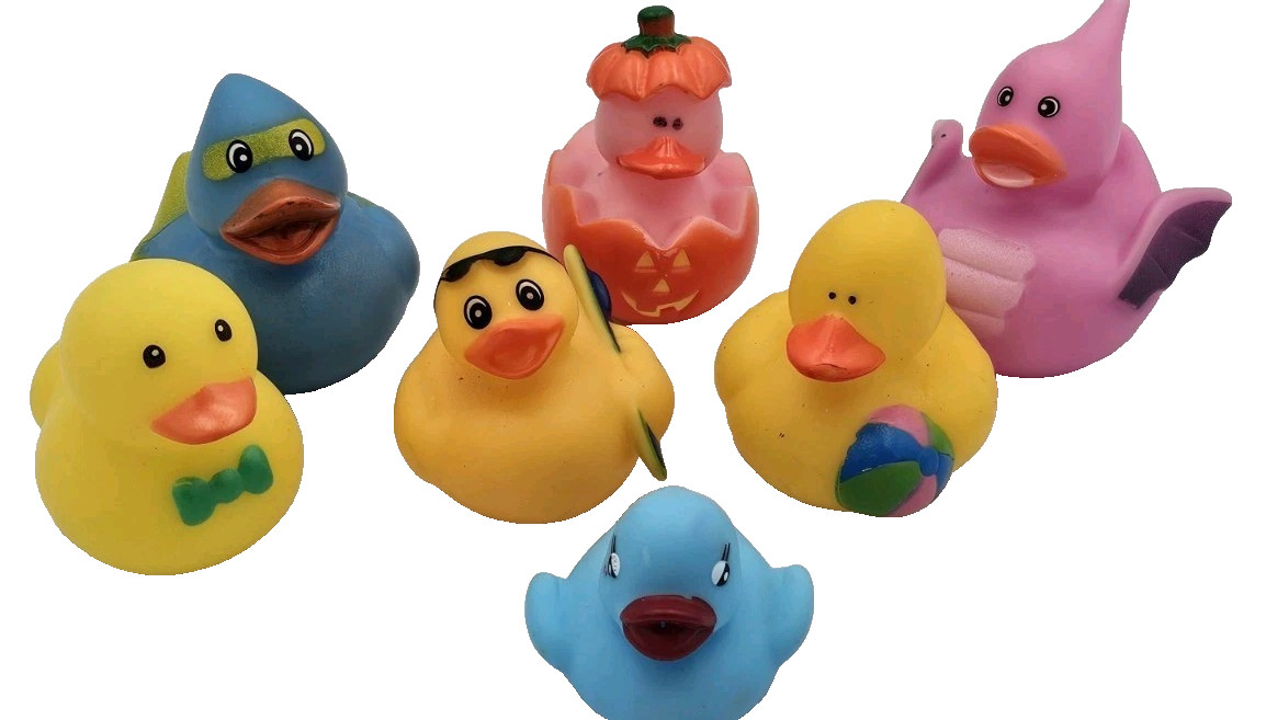 Lot of 7 Rubber Ducks Jeep Duckies Dashboard Decor Bath Toy Mixed Colors Set