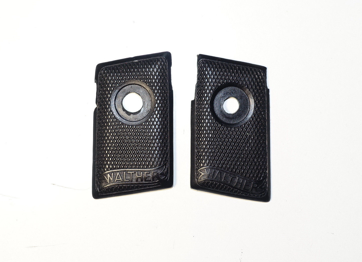 GERMAN ARMY REPRO WALTHER MODELL 9 grip covers without escutcheon