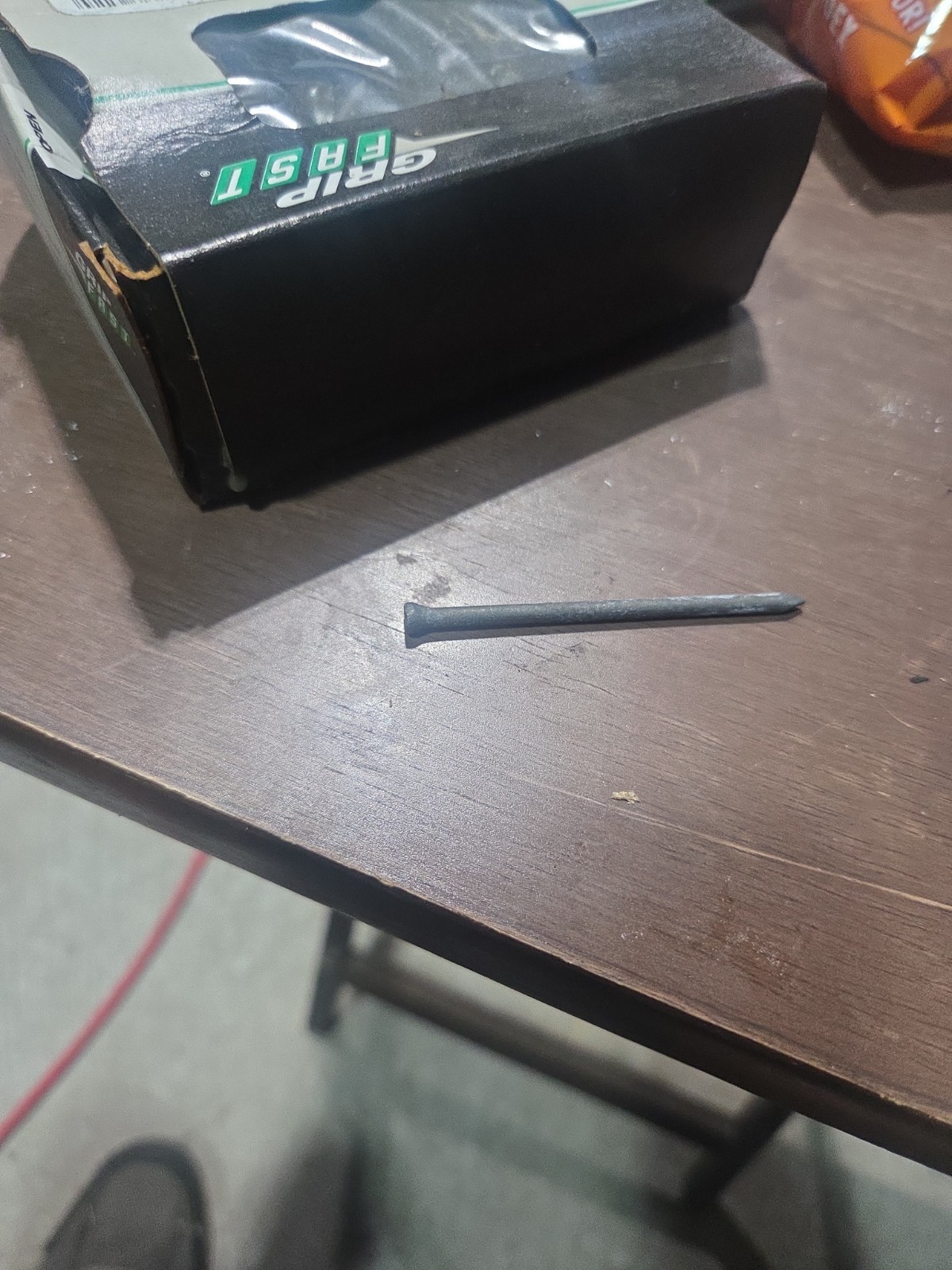 1 Lb. Grip Fast Hot-Dip Galvanized Nails 8D 2 1/2"