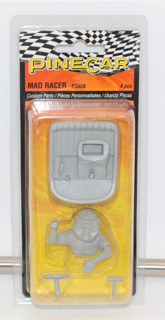 Pinewood Mad Racer Cockpit & Driver PINP3920 - NEW -