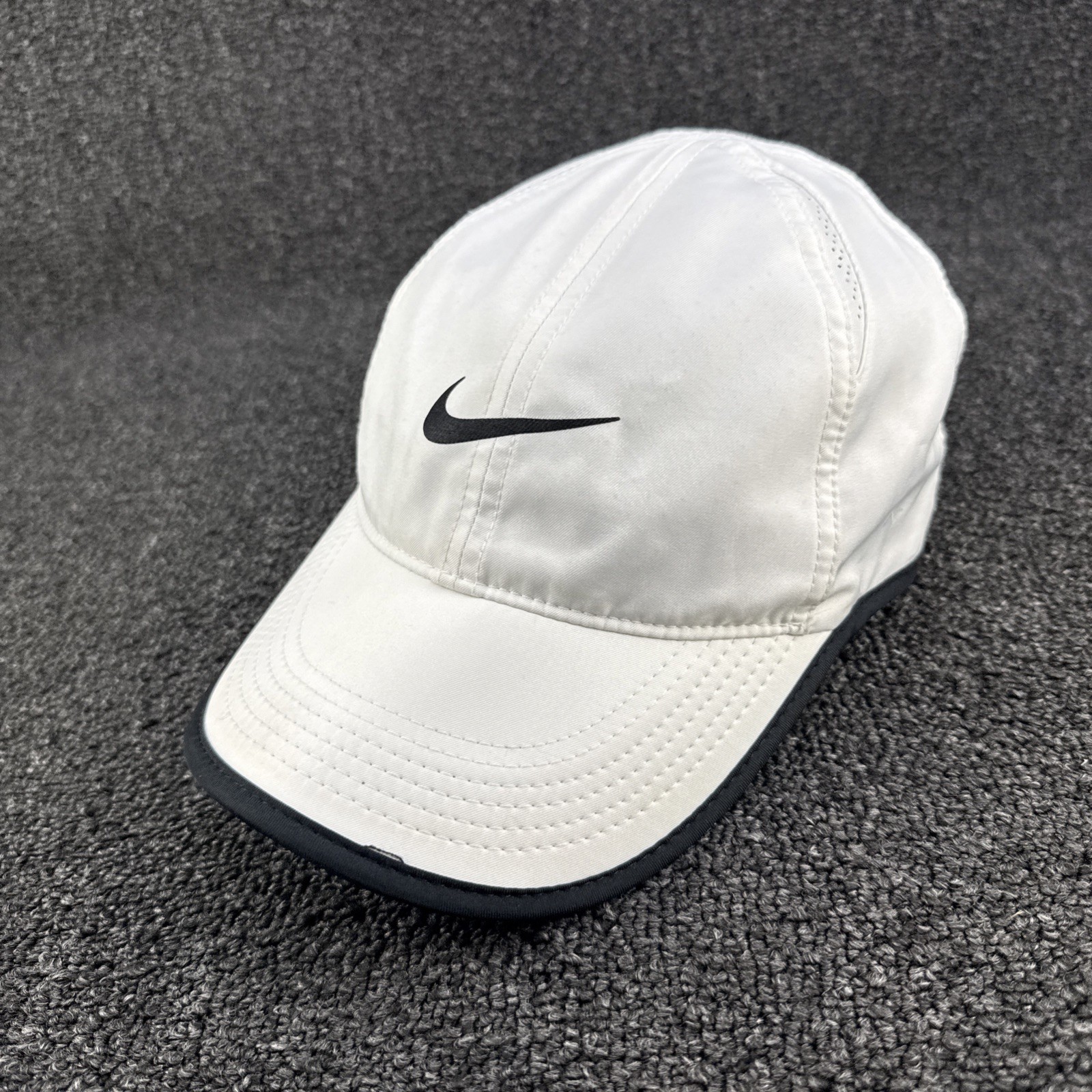 NIKE Featherlight Dri-Fit Cap hat Adult Size White Running Tennis Pickleball