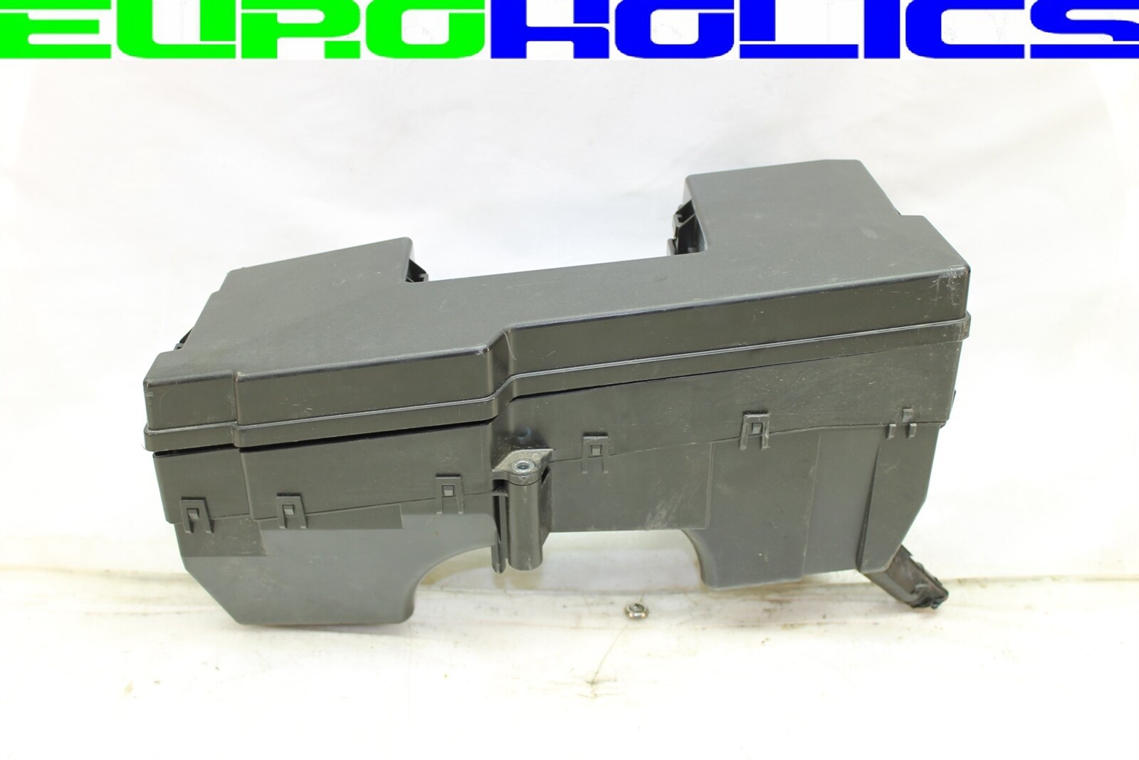 Jaguar X250 XF 11 5.0L Right Front Hood Junction Fuse Box Relay Panel