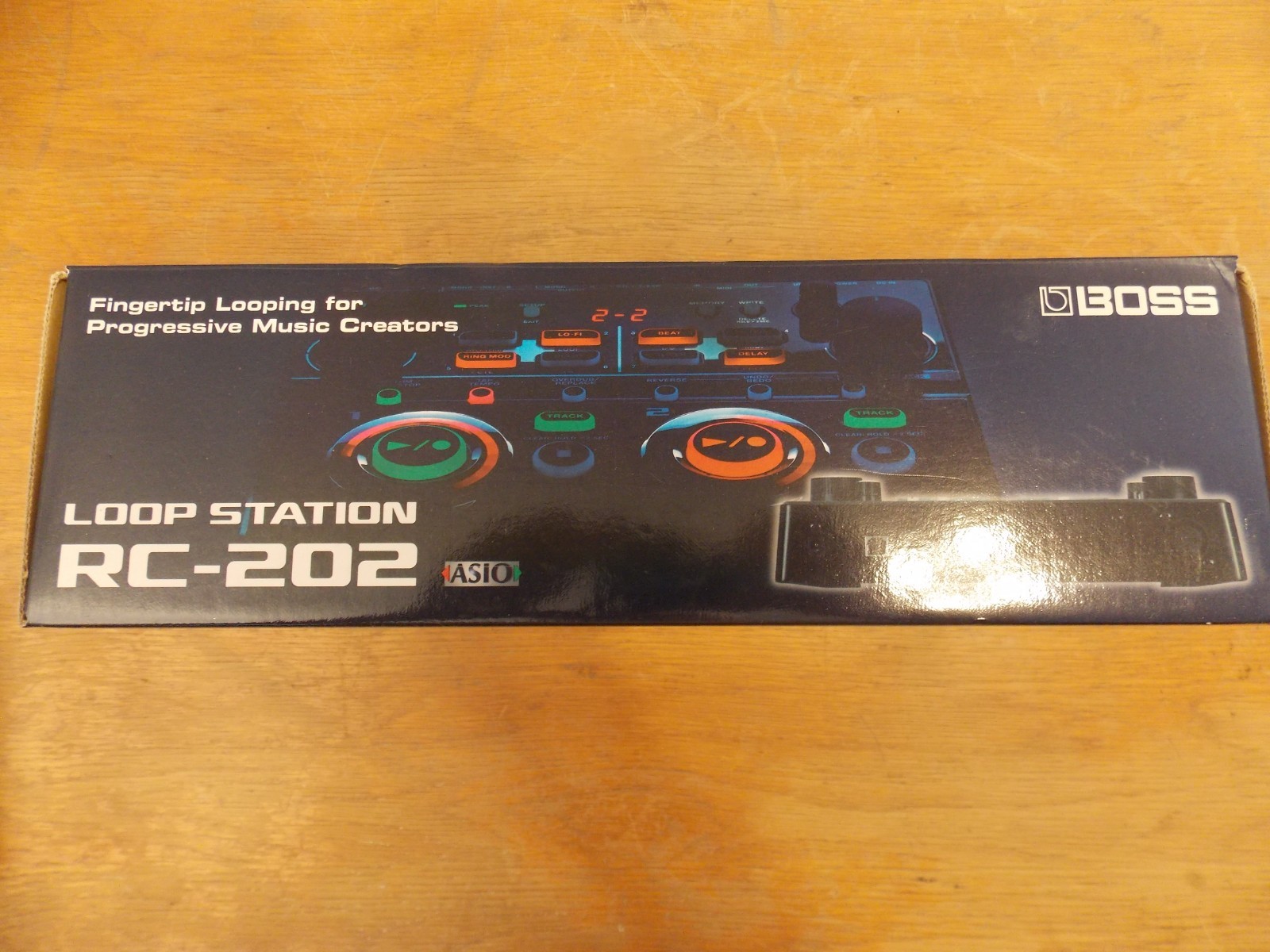 Boss RC202 Compact Tabletop Two-Track Loop Station