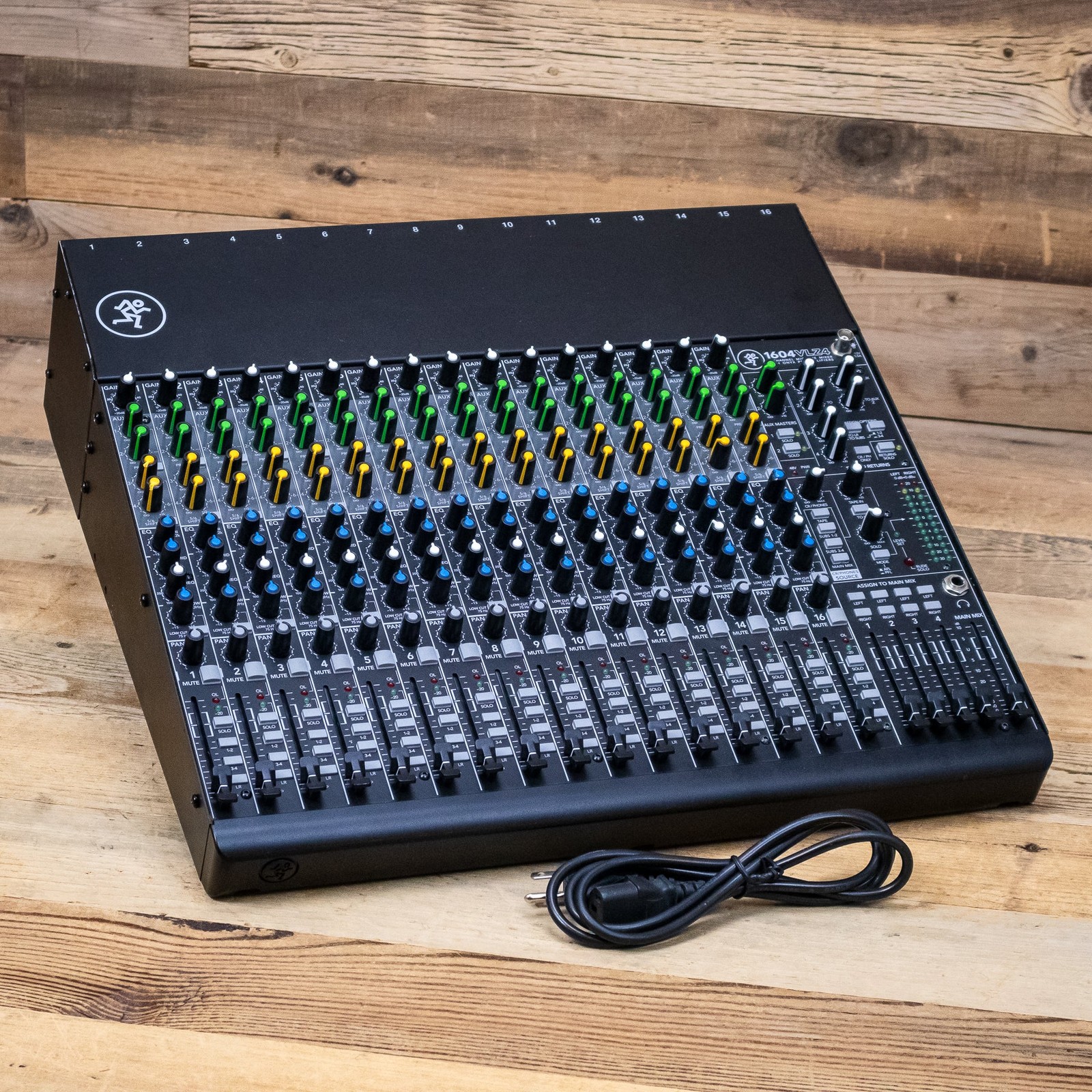 Mackie 1604 VLZ4 16-Channel Mixer w/ 16 Mic Pres Mixing Console VLZ-4 U285373