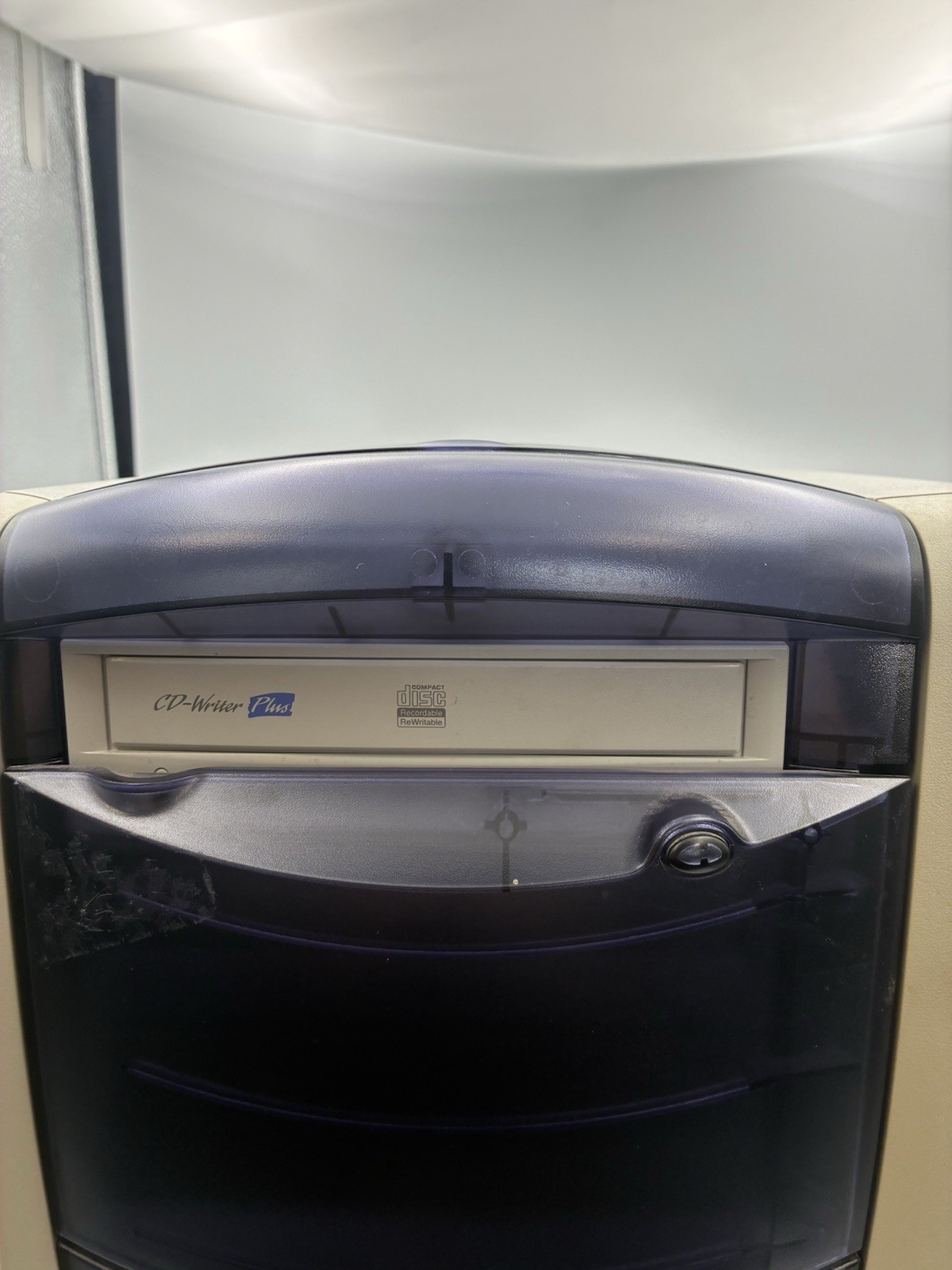 hp pavilion desktop 9680c Windows 98