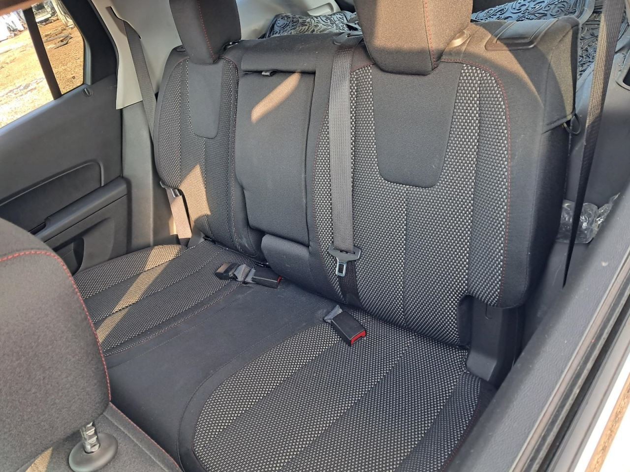 TERRAIN 2016 Glove Box 4794180