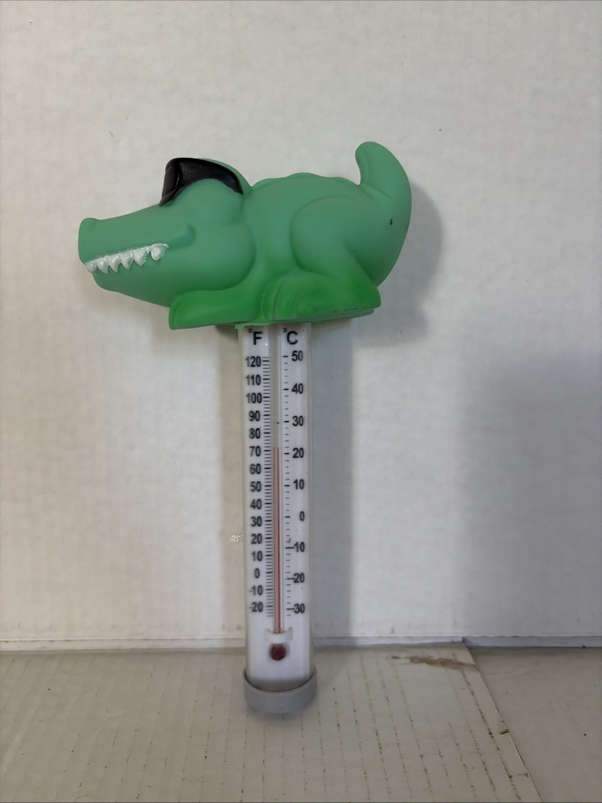 Aqua EZ Pool Thermometer (Alligator) NEW