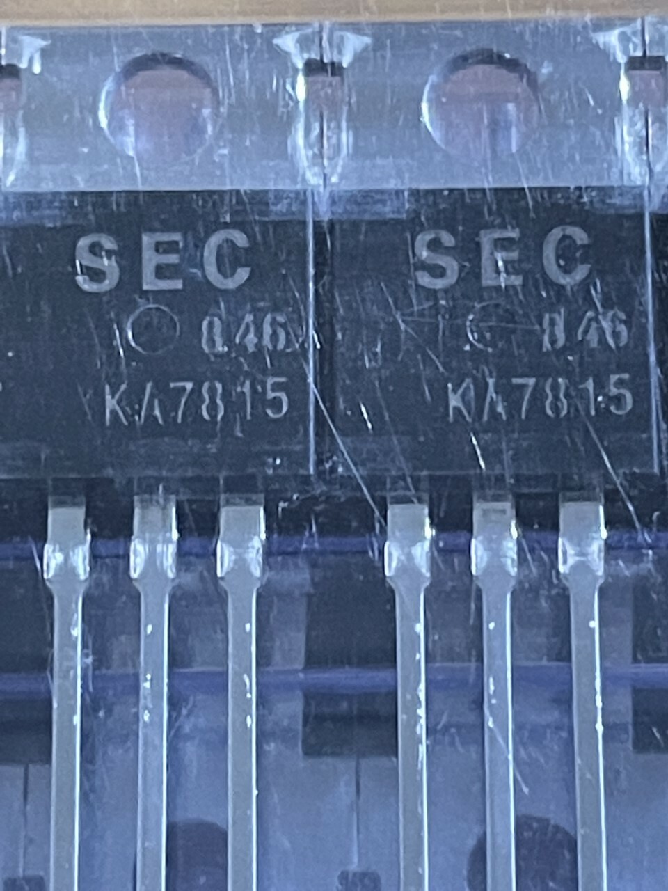 A lot of ten (10) SEC A7815, +15 VDC Voltage Regulators