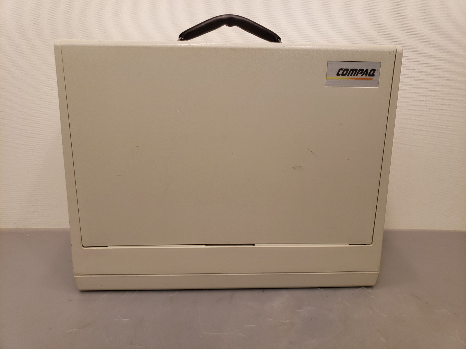 Vintage Compaq Personal Portable Computer Desktop **Empty Case Only** Nice Cond