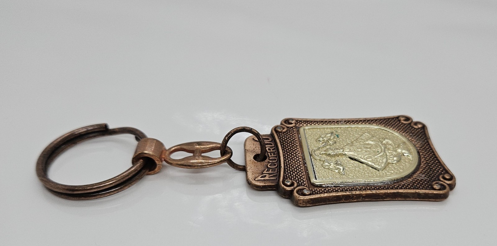 Recuerdo Metal Key Chain Key Double Sided