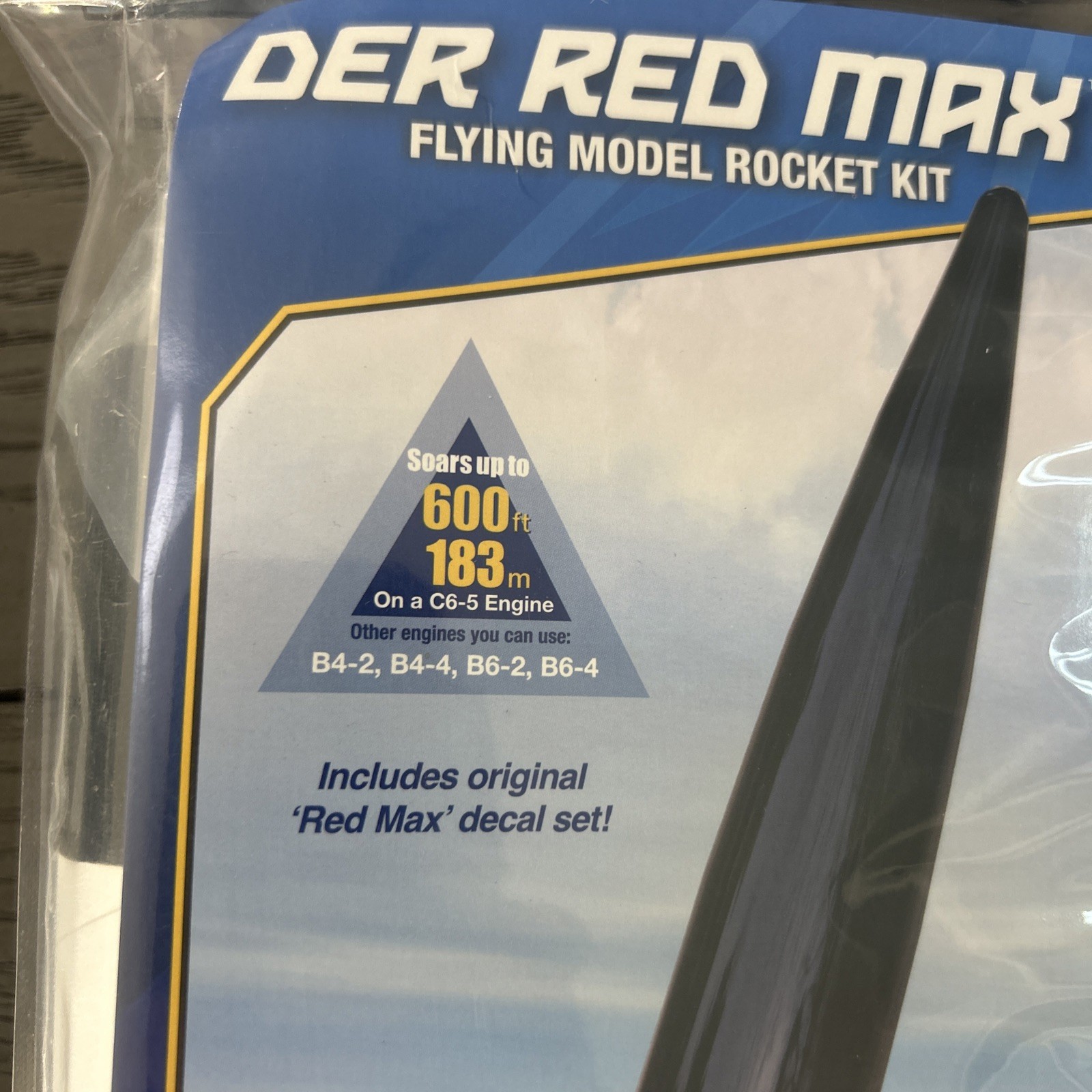 Estes Der Red Max Flying Model Rocket Kit EST0651 Intermediate Level *NEW*