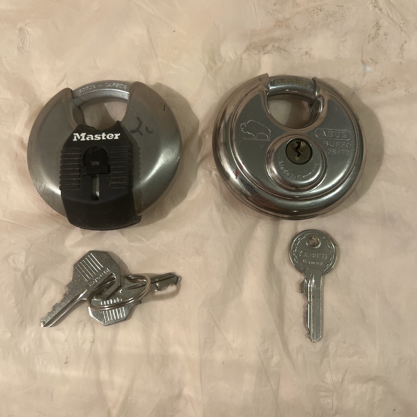 Master Lock Stainless Steel Boron Carbide & ABUS 28-70 Padlocks Heavy Duty w/Key