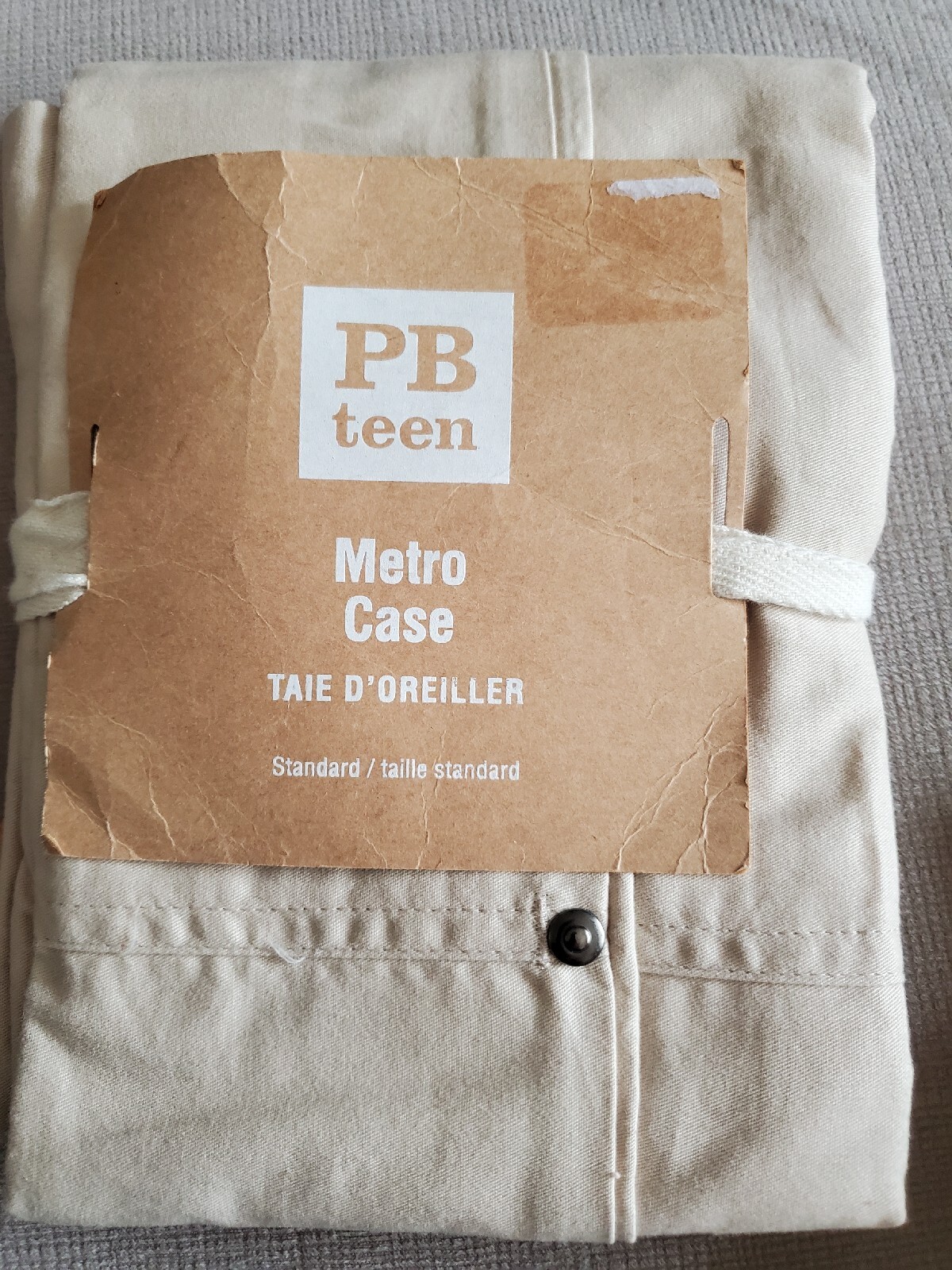 New Pottery Barn Teen KHAKI Metro Case PILLOWCASE Metal Grommet beige pbteen boy