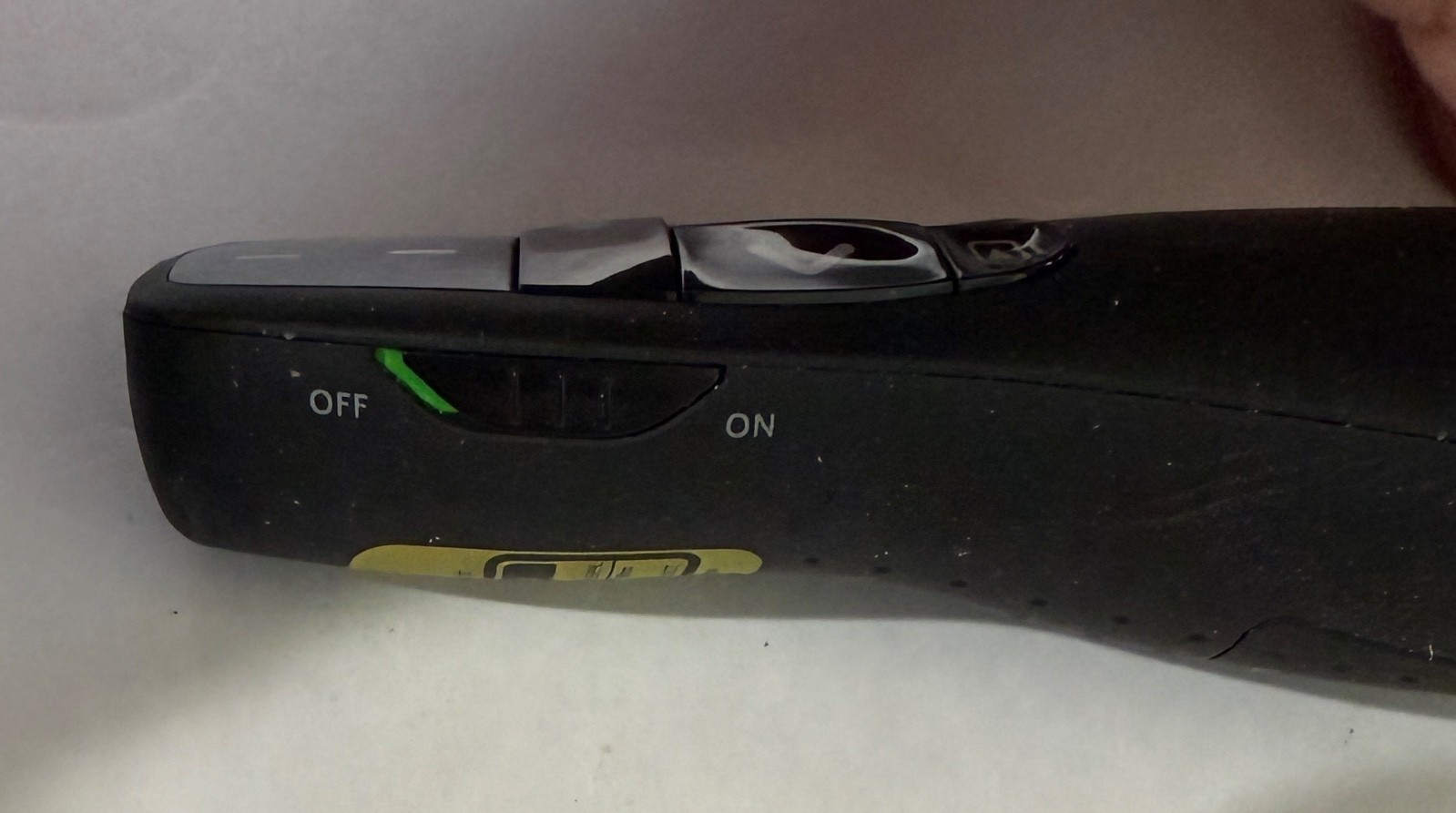 Logitech R400 Wireless Presenter Presentation Remote & Laser Pointer + Batteries